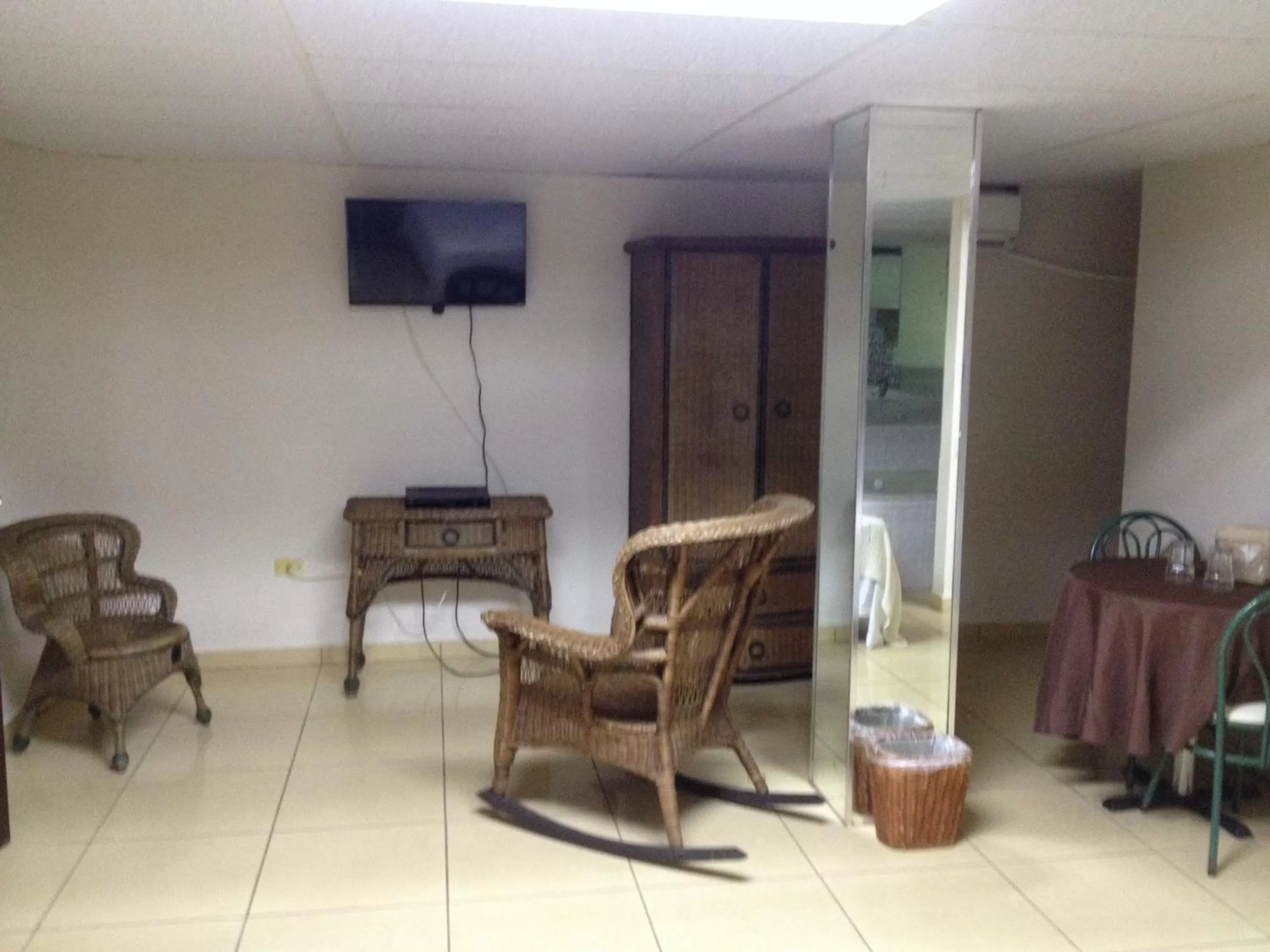 Living room, Seating Area in Arecibo Inn