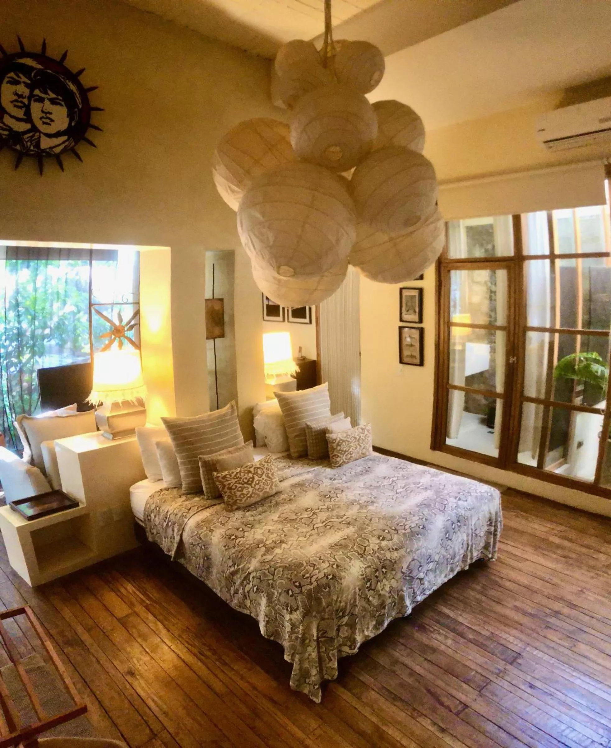 Bed in Hotel Casa Lola Deluxe Gallery