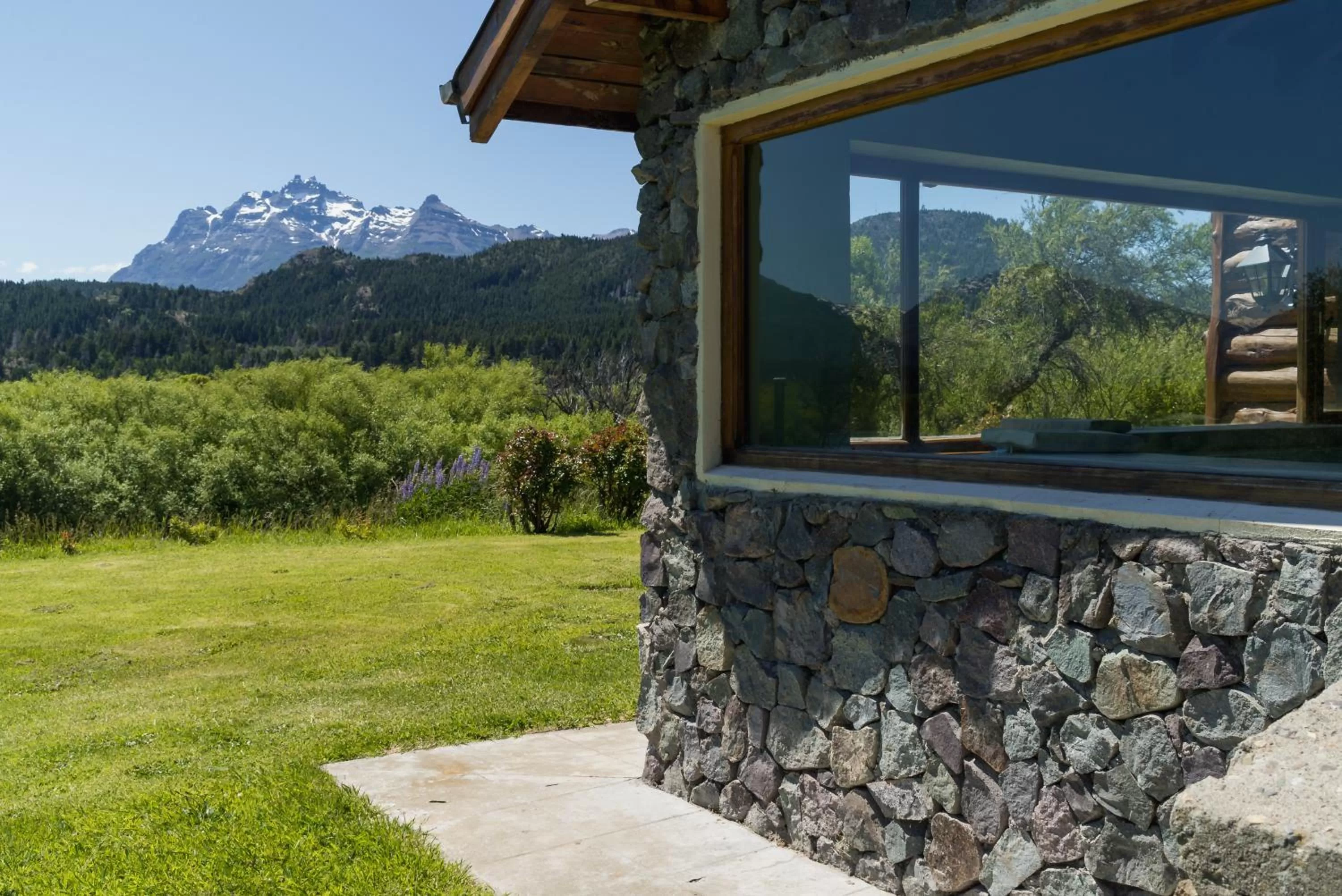 Mountain view in Challhuaquen Lodge