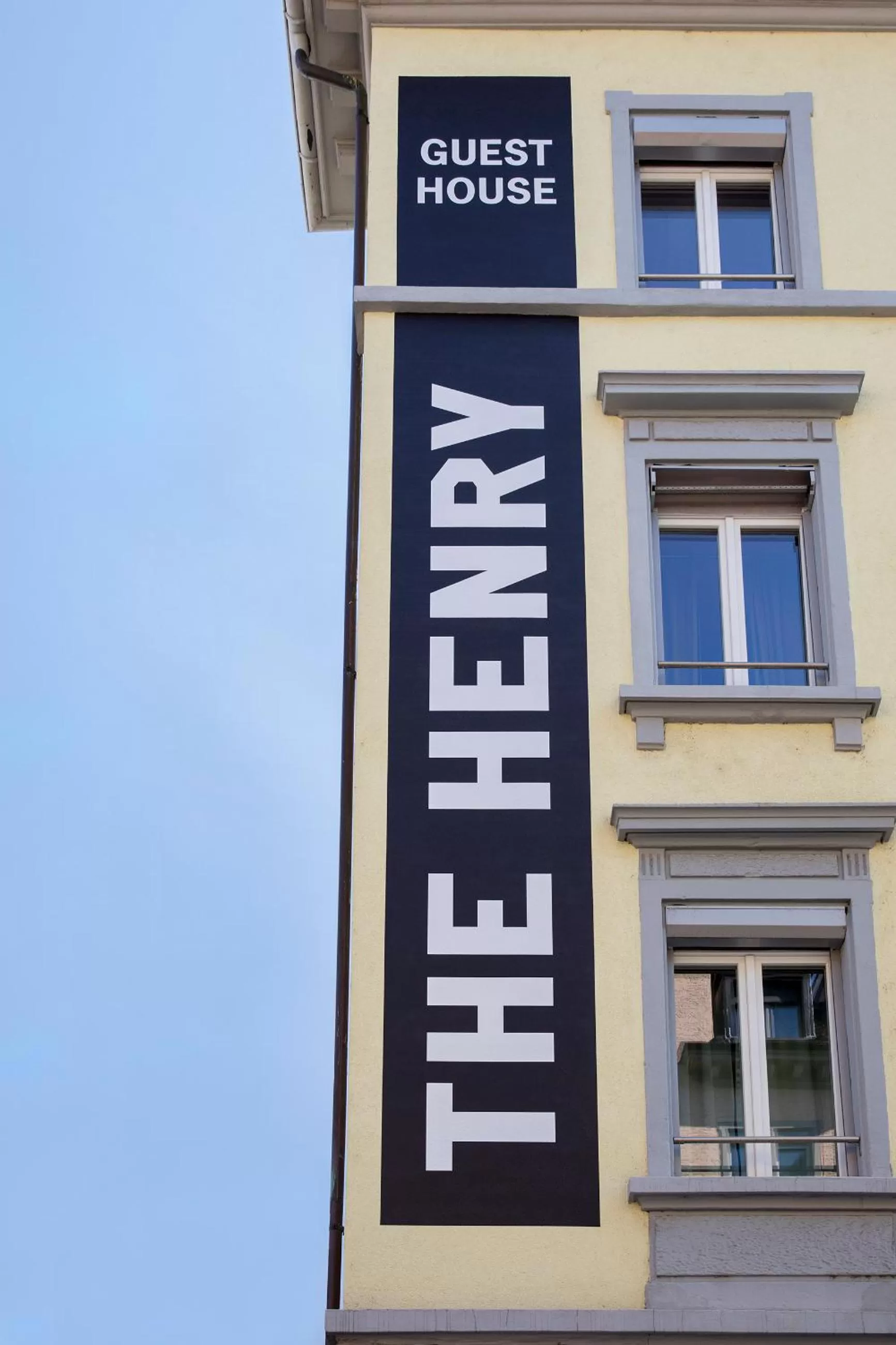 Facade/entrance in The Henry Self Check-In Guesthouse
