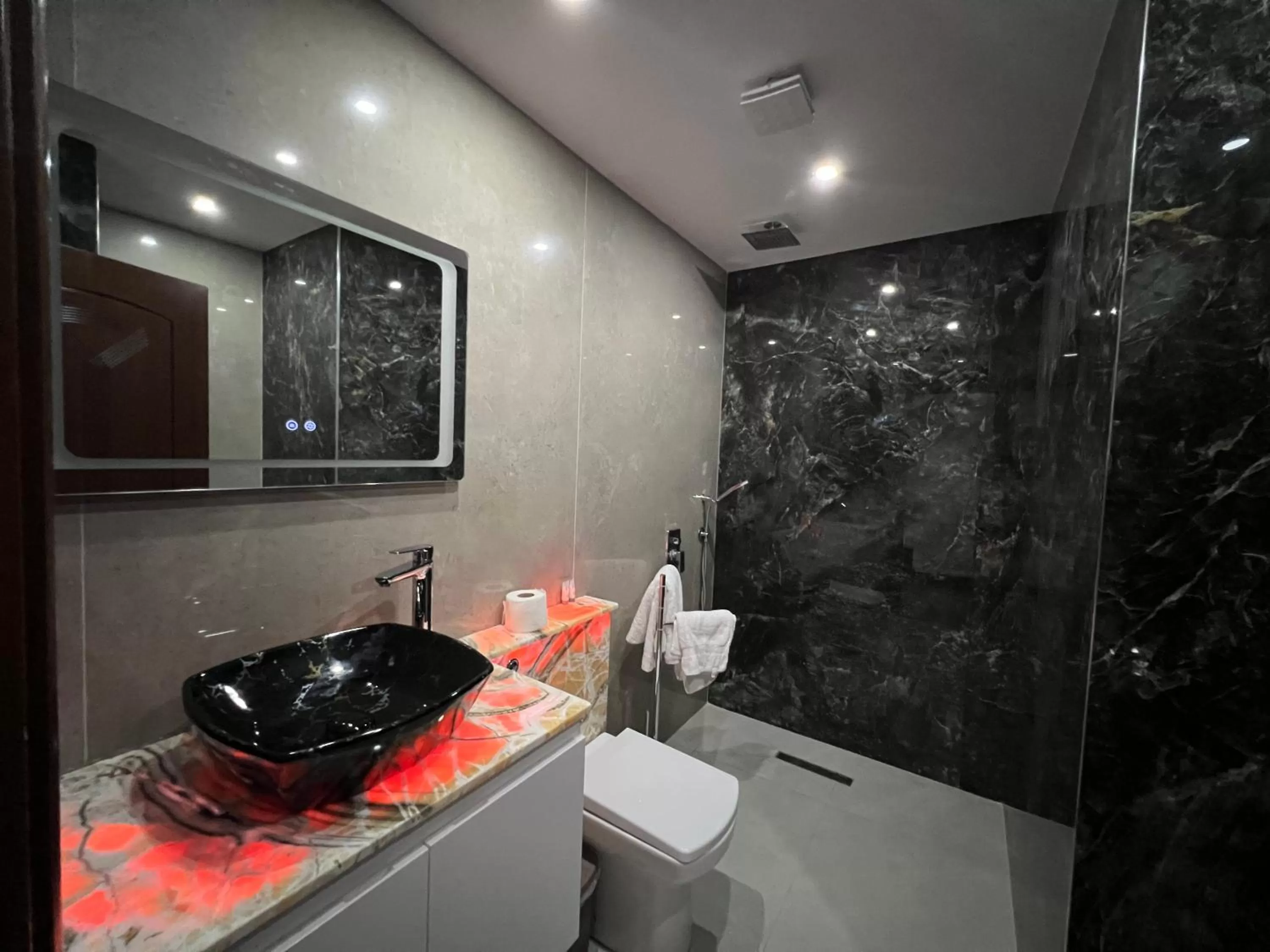 Bathroom in Hotel Victoria