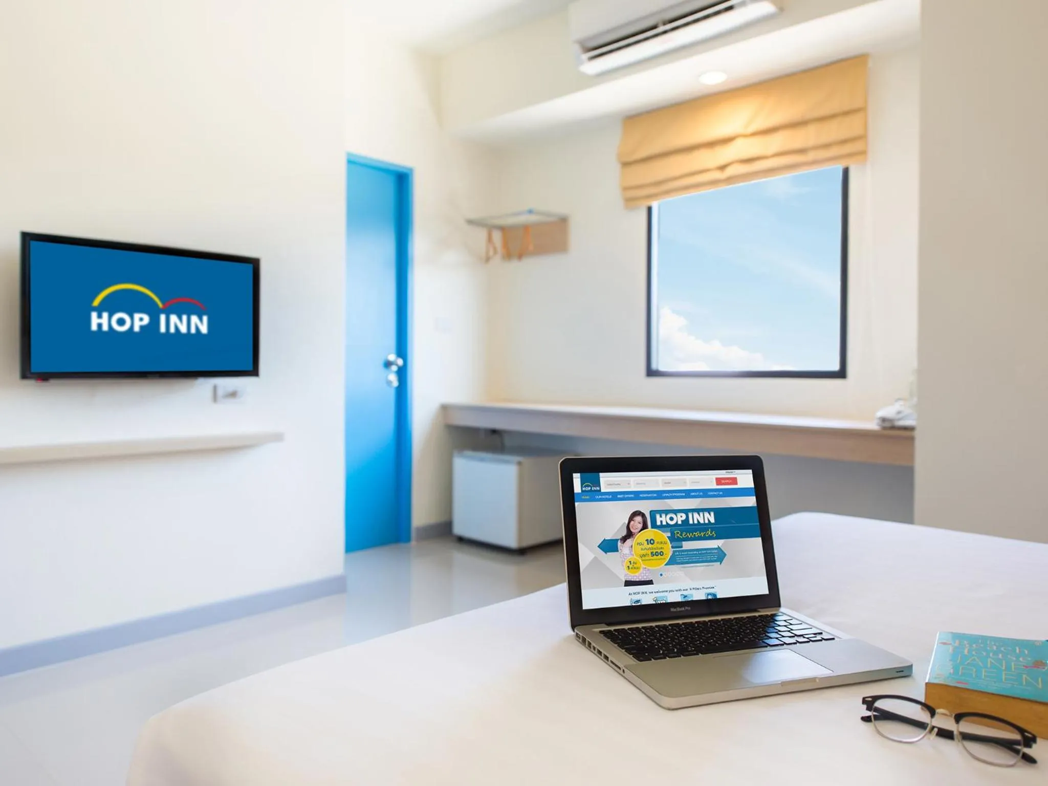 Bedroom, Bed in HOP INN Phuket