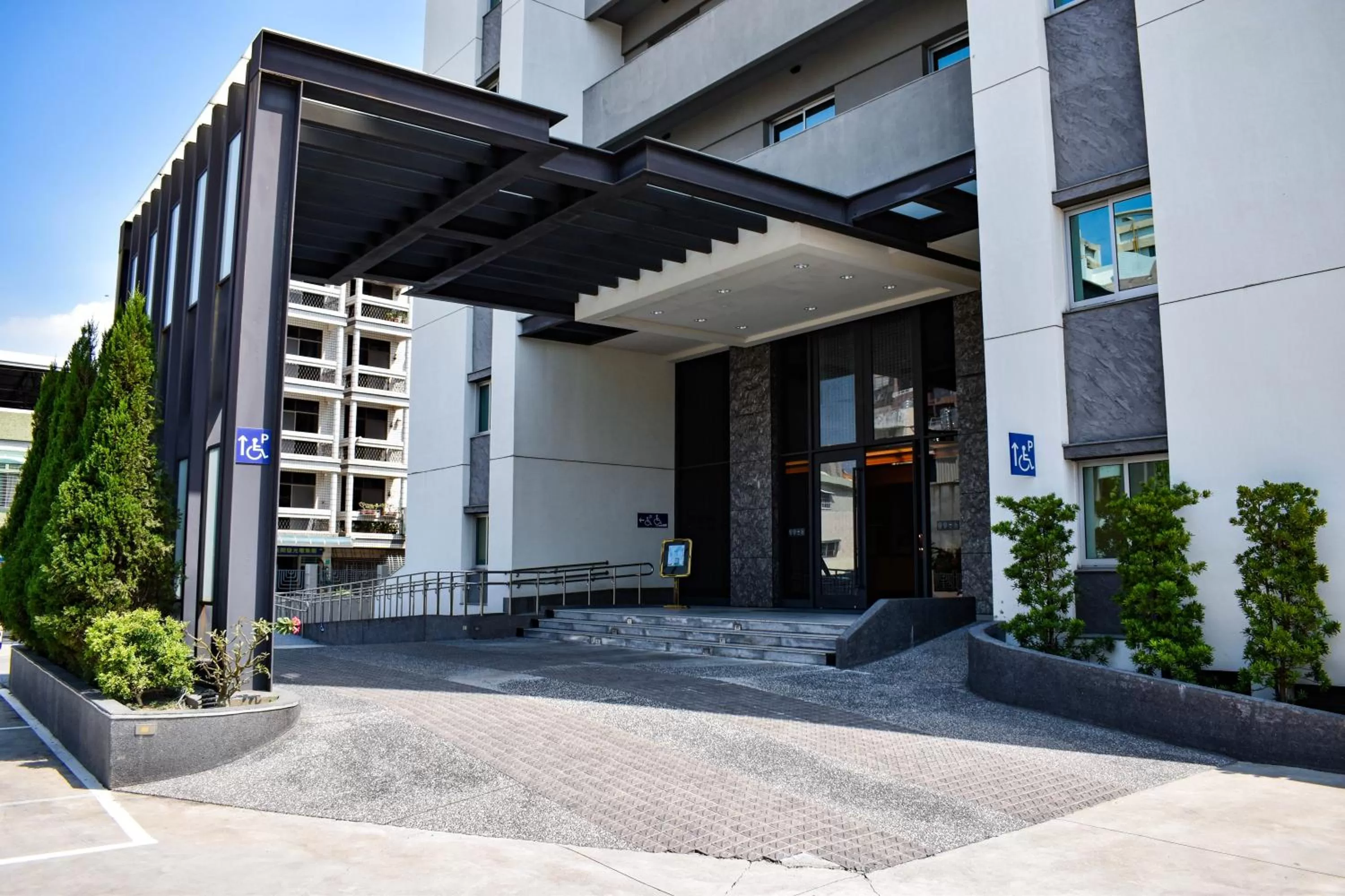 Facade/entrance in Talmud Hotel Tainan