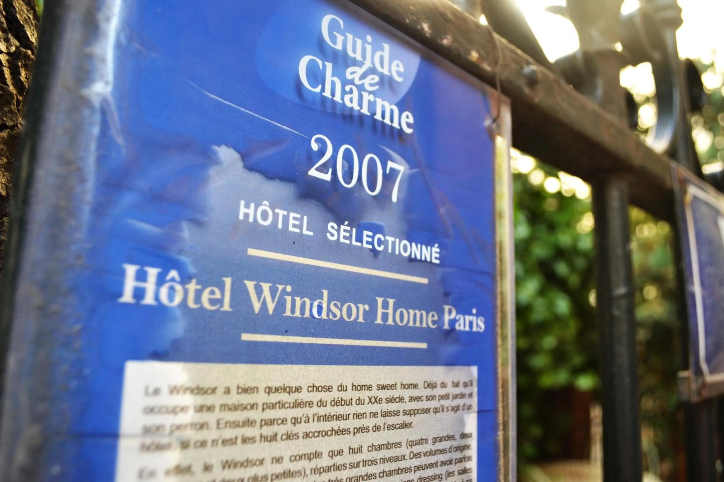 Logo/Certificate/Sign in Hotel Windsor Home