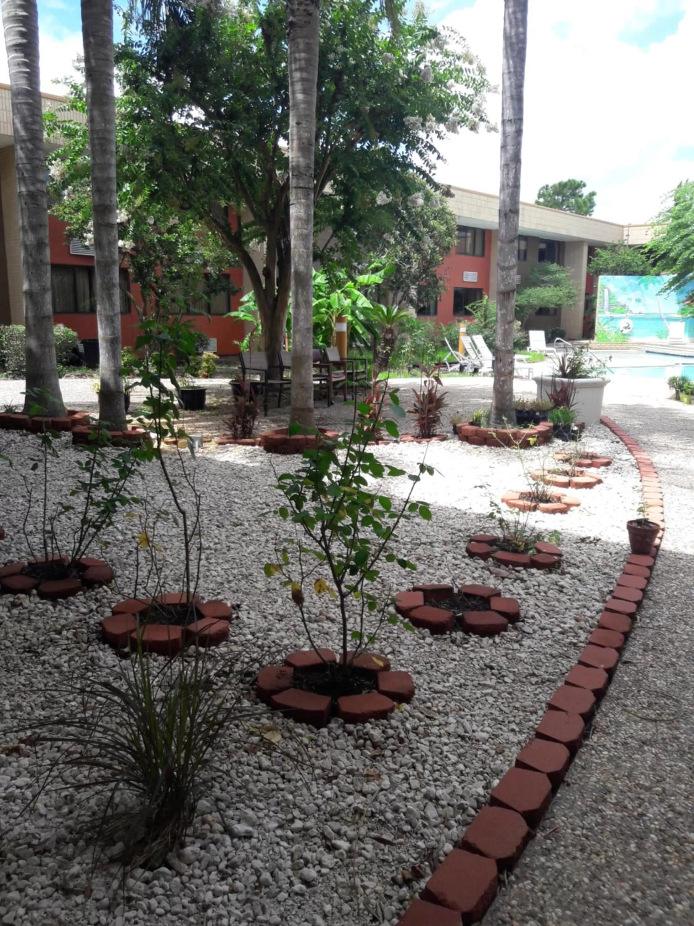 Garden in Americas Best Value Inn & Suites-Texas City/La Marque