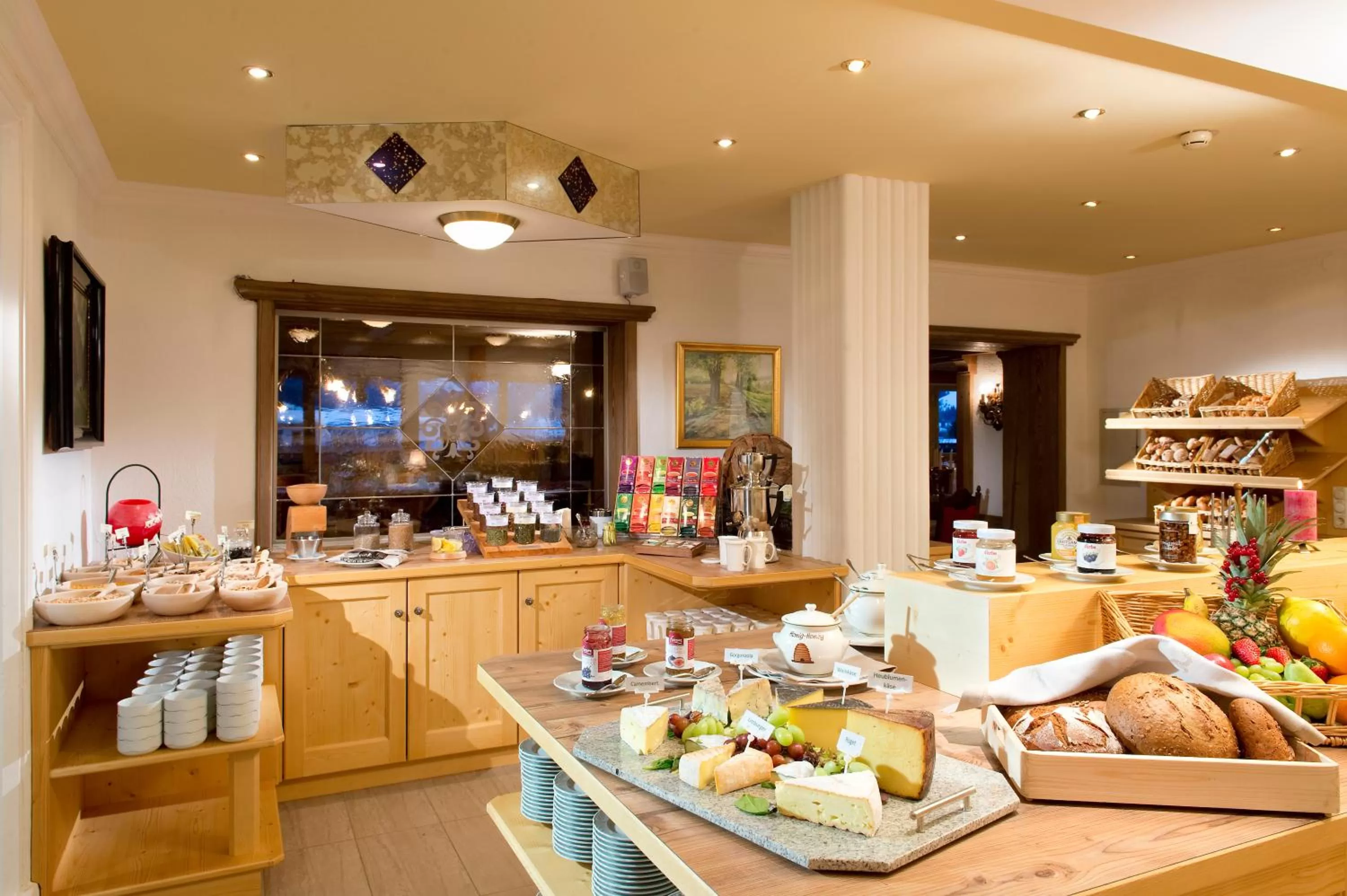 Buffet breakfast in Sporthotel Schönruh