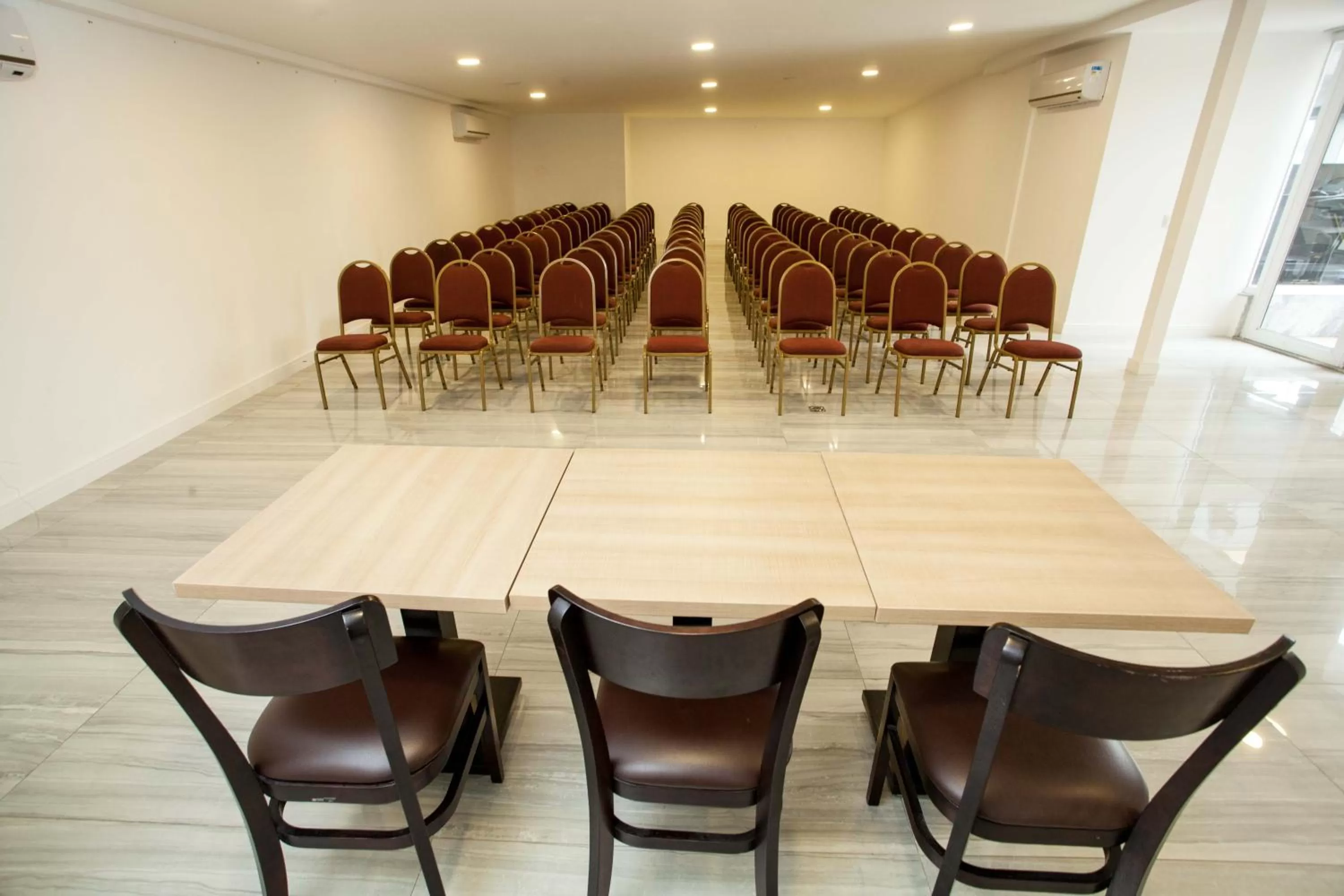 Meeting/conference room in Royal Regency Palace Hotel