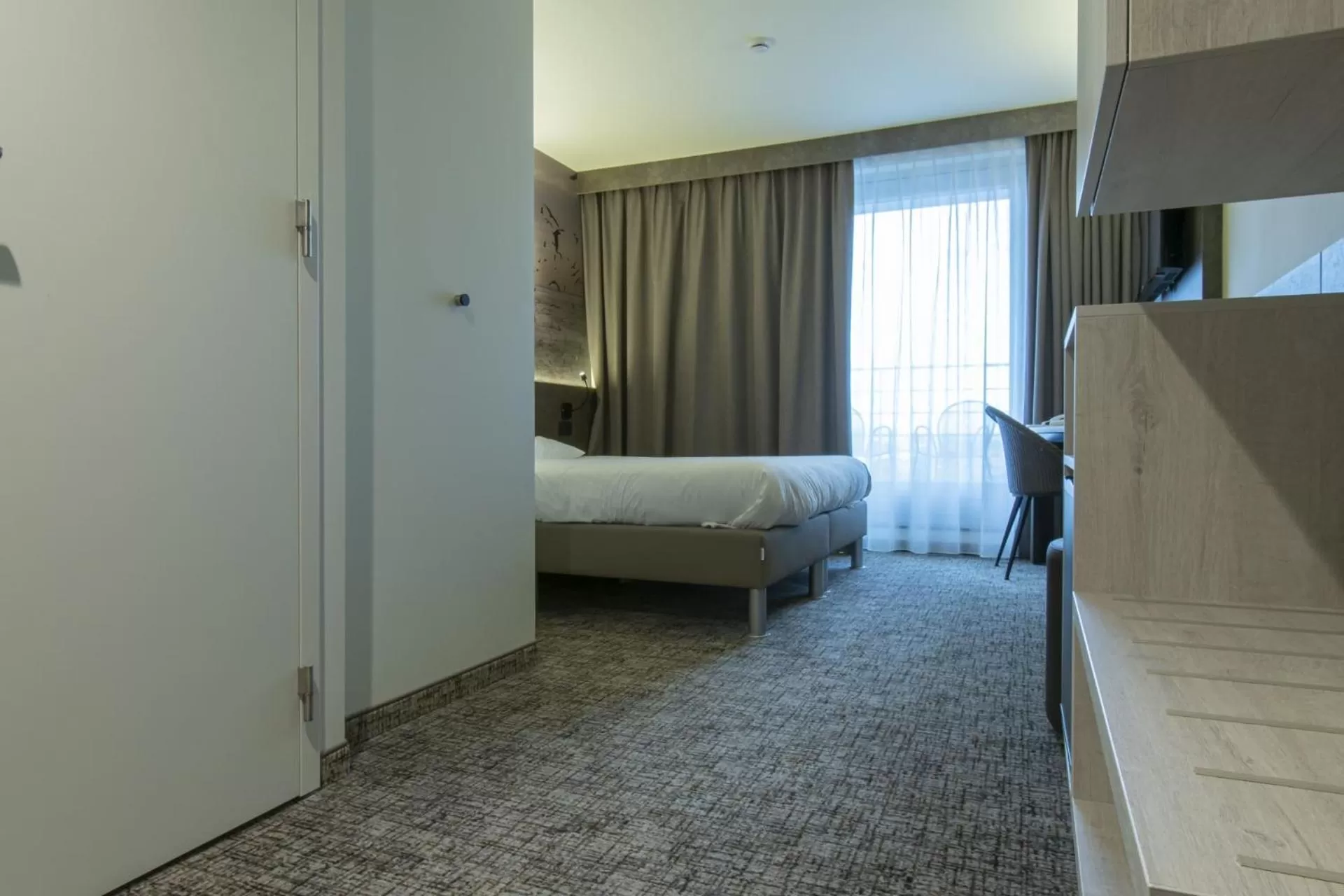 Photo of the whole room, Bed in ibis Styles Zeebrugge