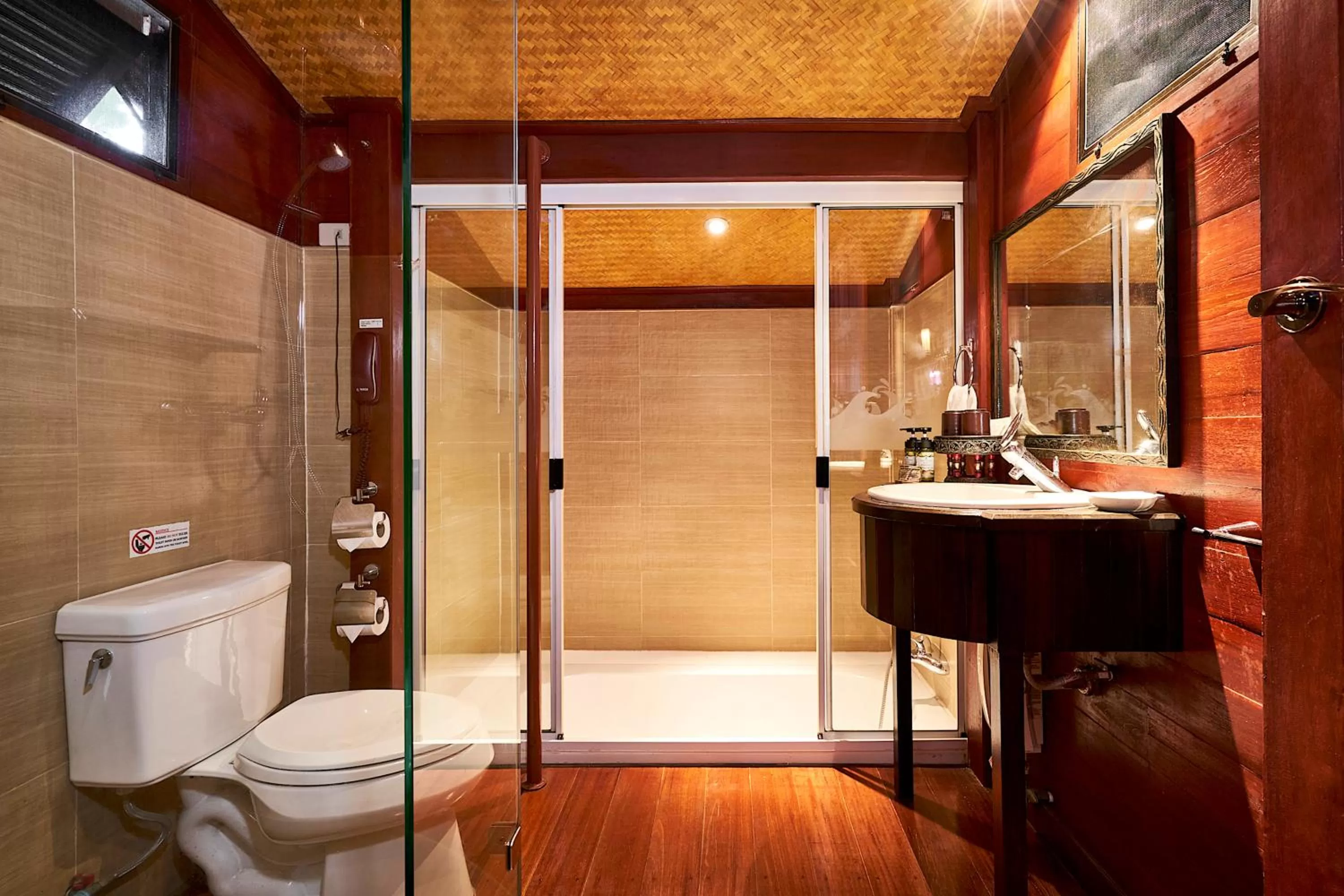 Ruenkanok Thaihouse Resort