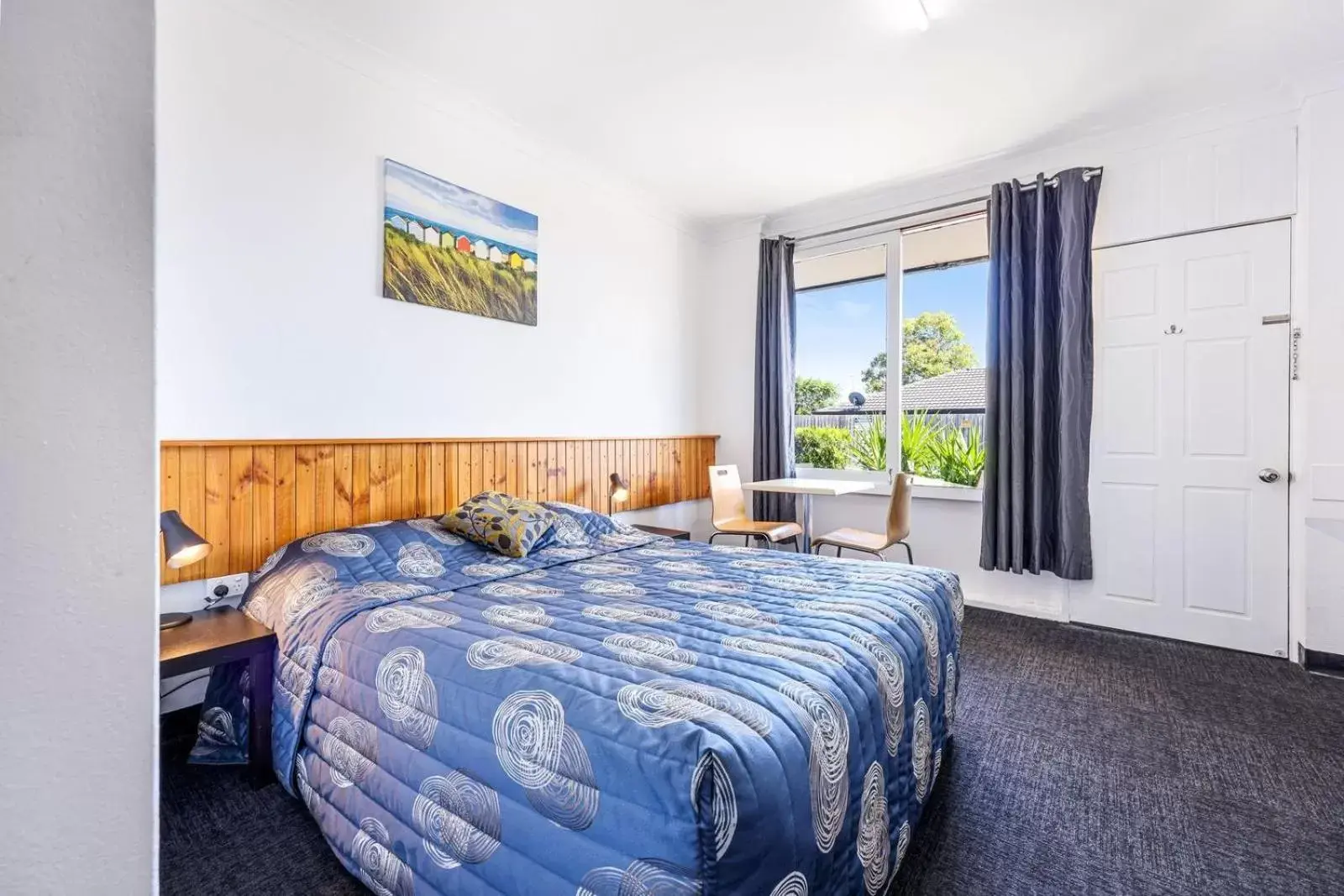Deluxe Double Room in Tamworth Budget Motel Deluxe Double Room in Tamworth Budget Motel