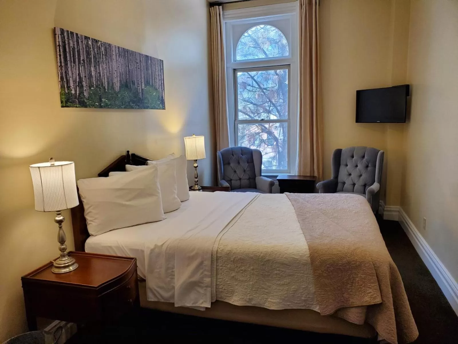 Bedroom, Bed in Hotel Ouray - for 12 years old and over