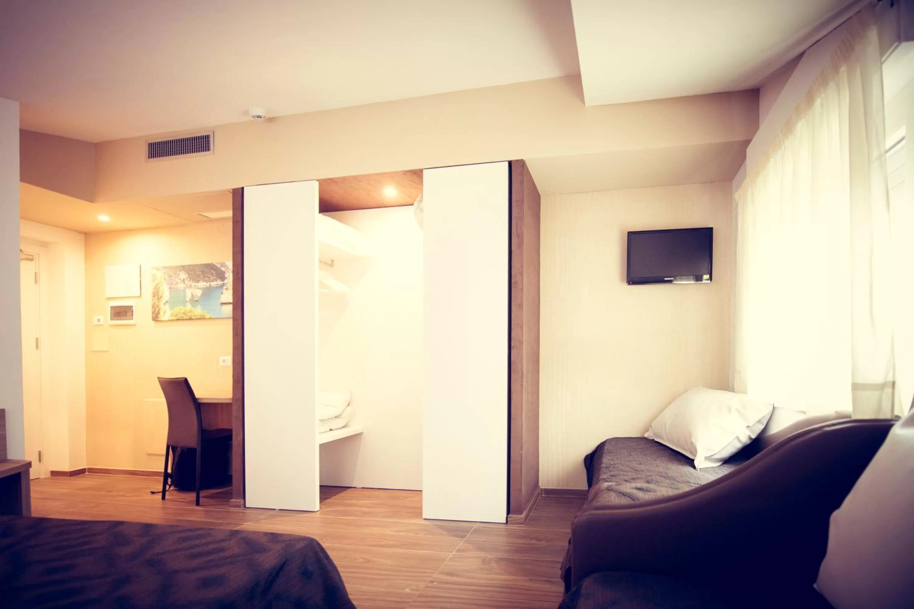 Photo of the whole room, Bed in Hotel Fini