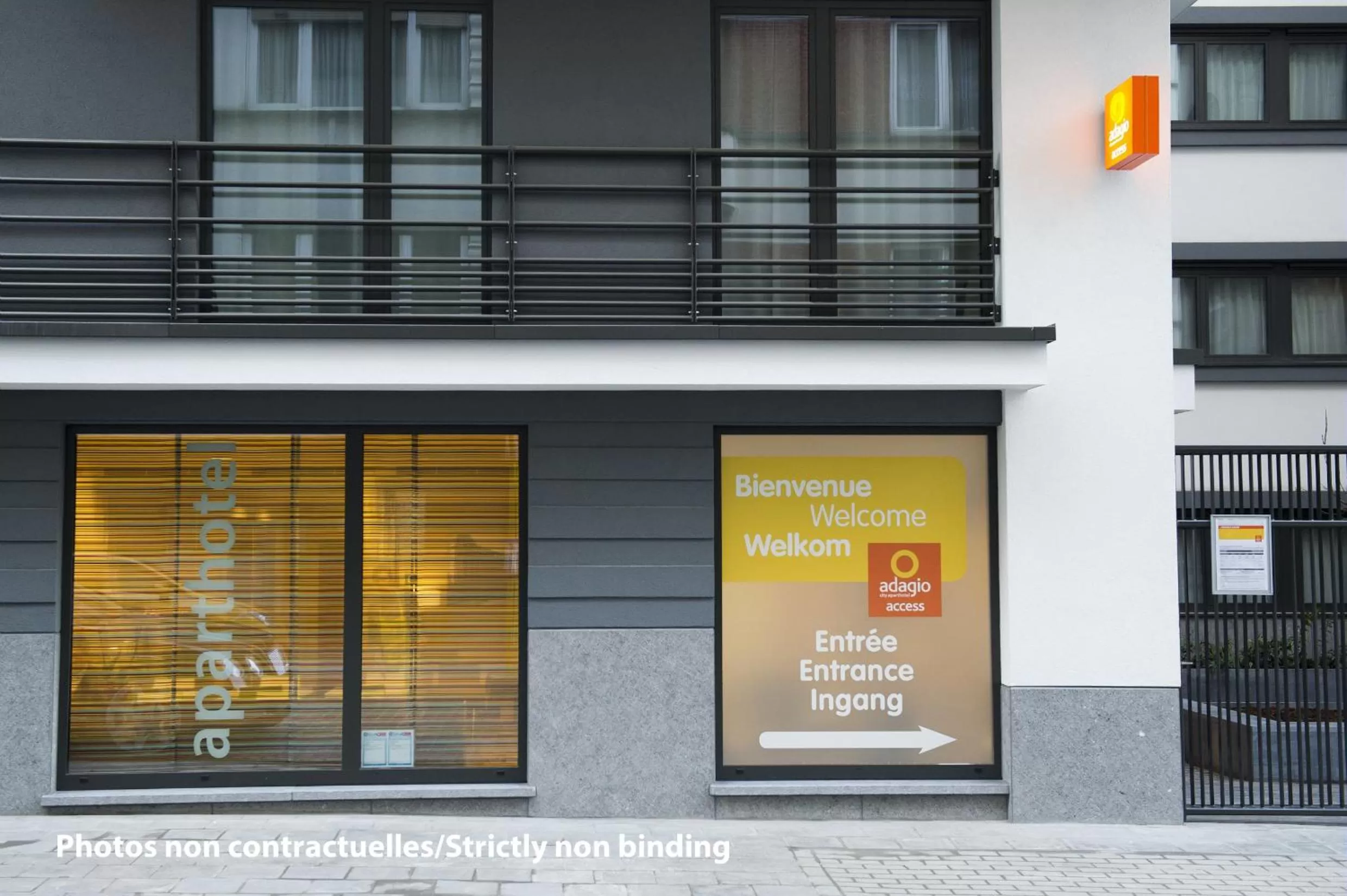 Facade/entrance in Aparthotel Adagio Access Paris Asnières