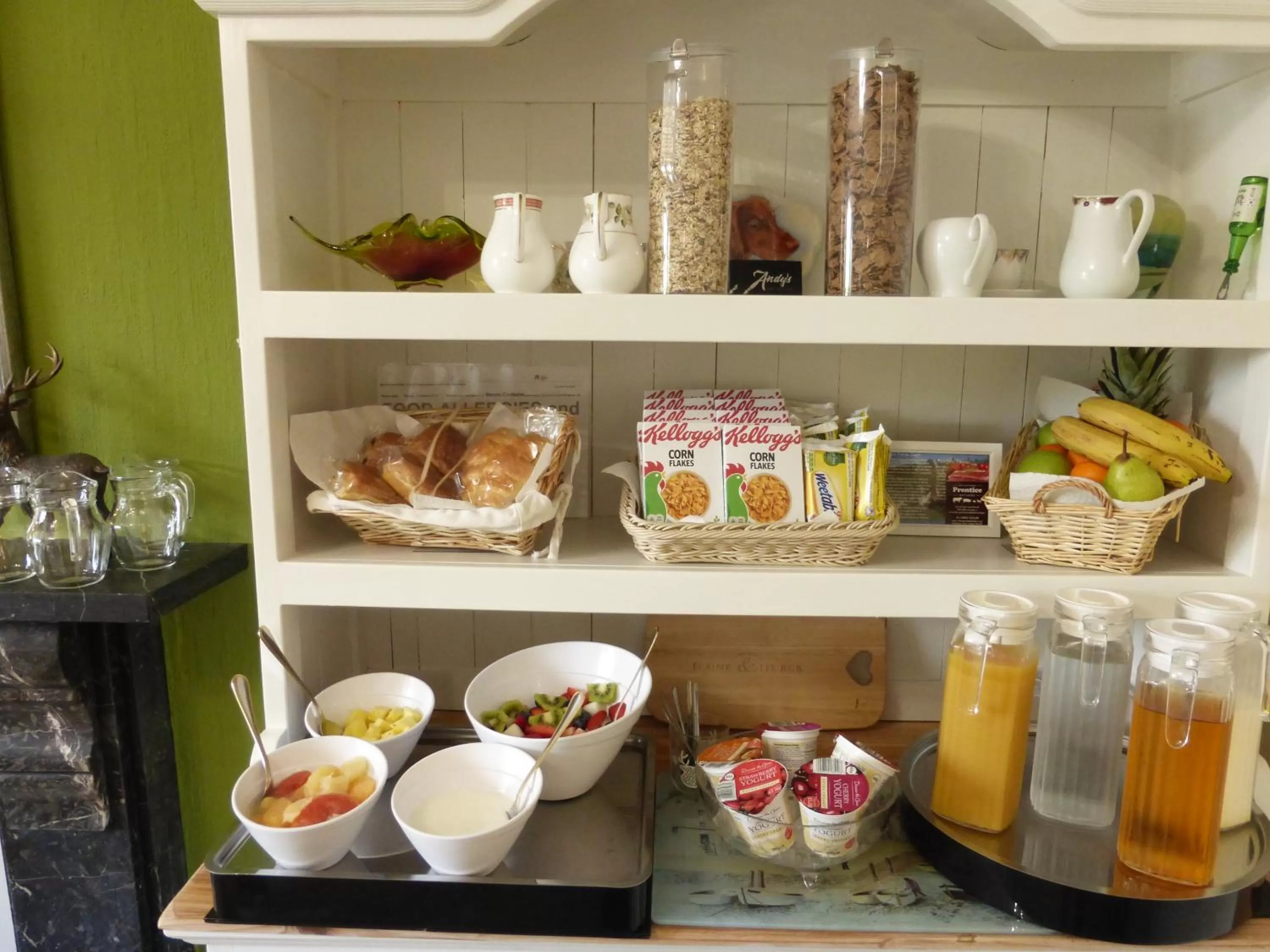 Breakfast in Blenheim House