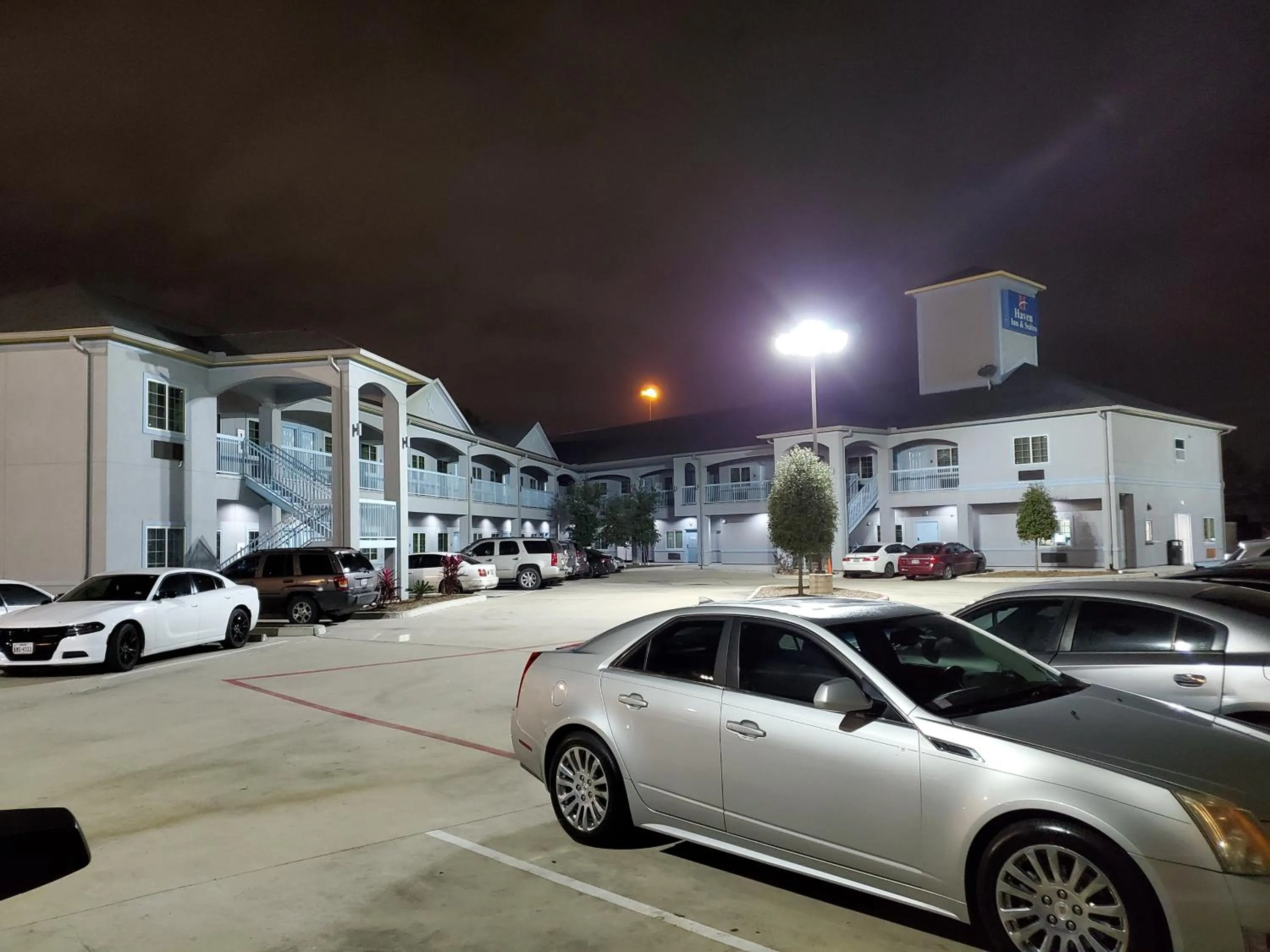 Haven Inn & Suites willowbrook