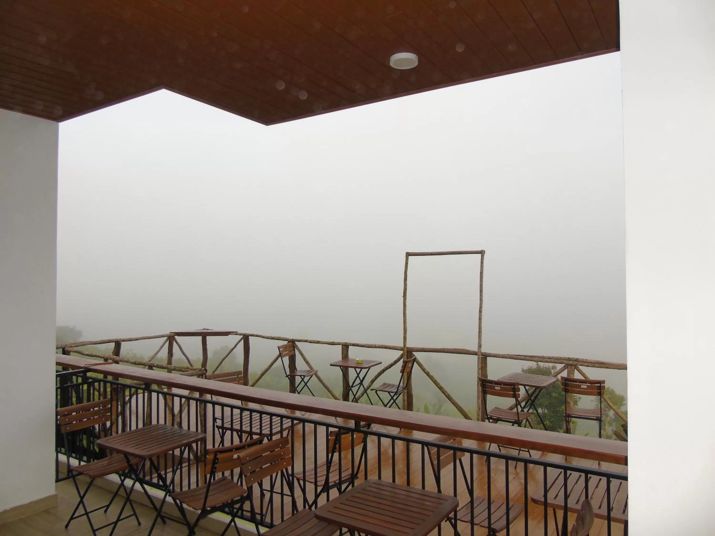 Natural landscape, Balcony/Terrace in Mùa Tím Villa