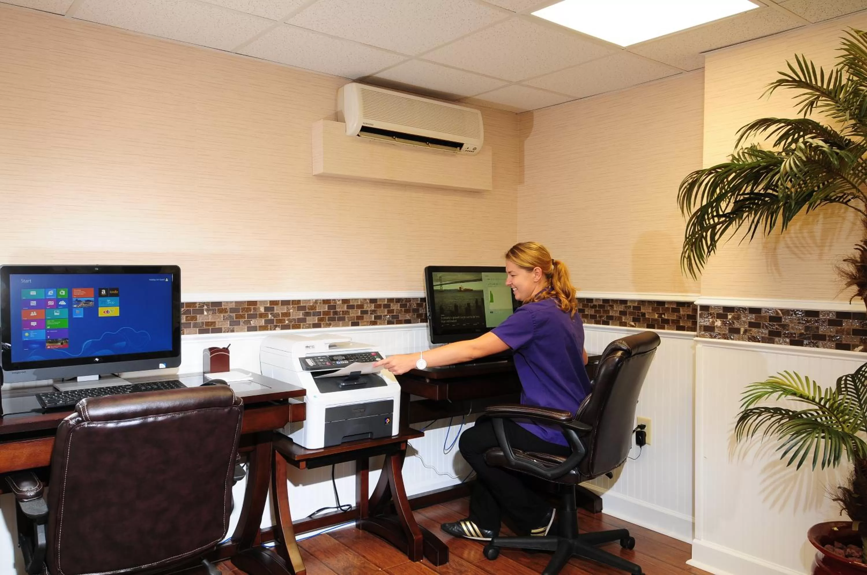 TV and multimedia in Holiday Pavilion Resort on the Boardwalk