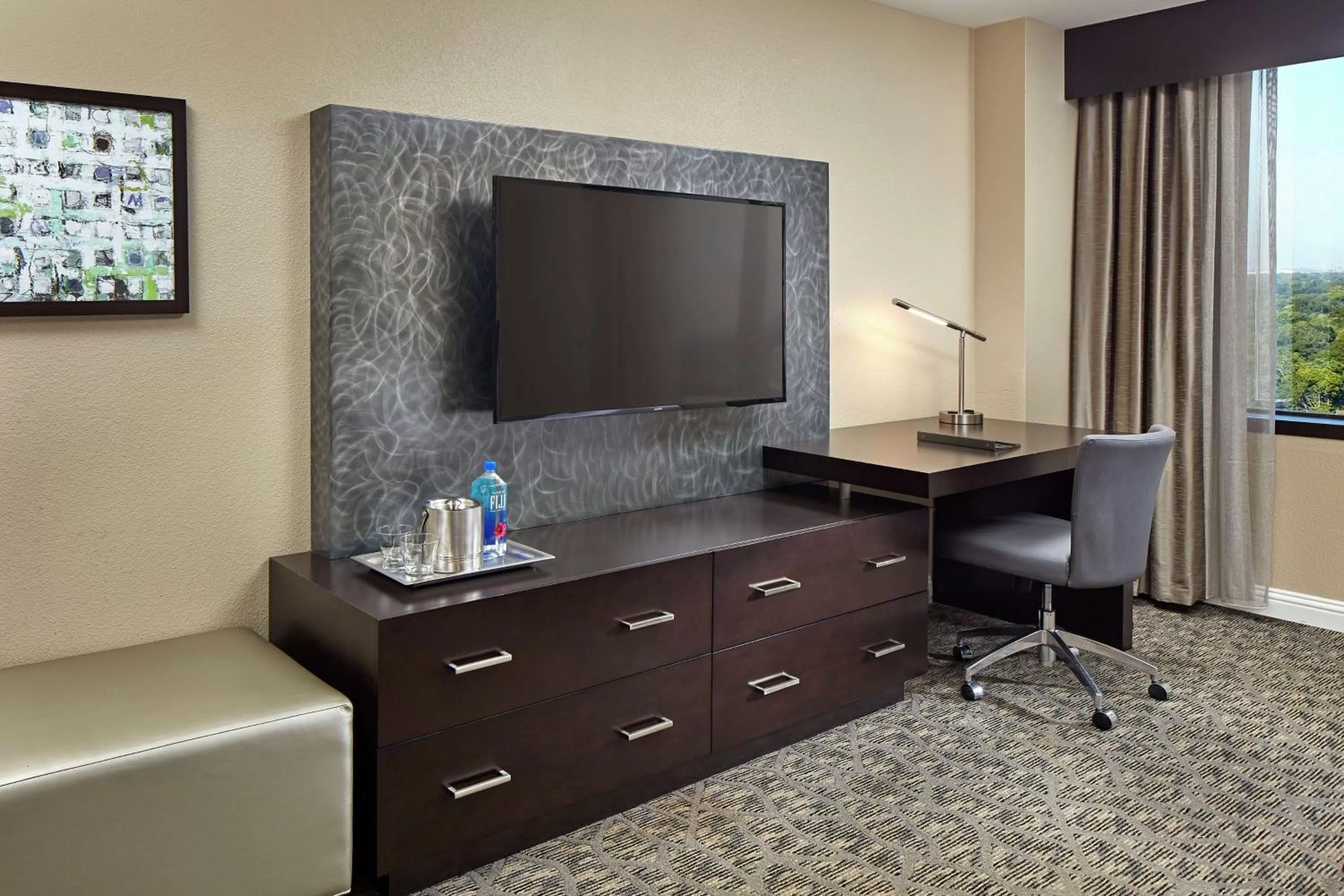 Bedroom in Hilton Houston Plaza/Medical Center