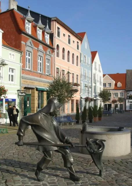 Nearby landmark in HafenHotel PommernYacht