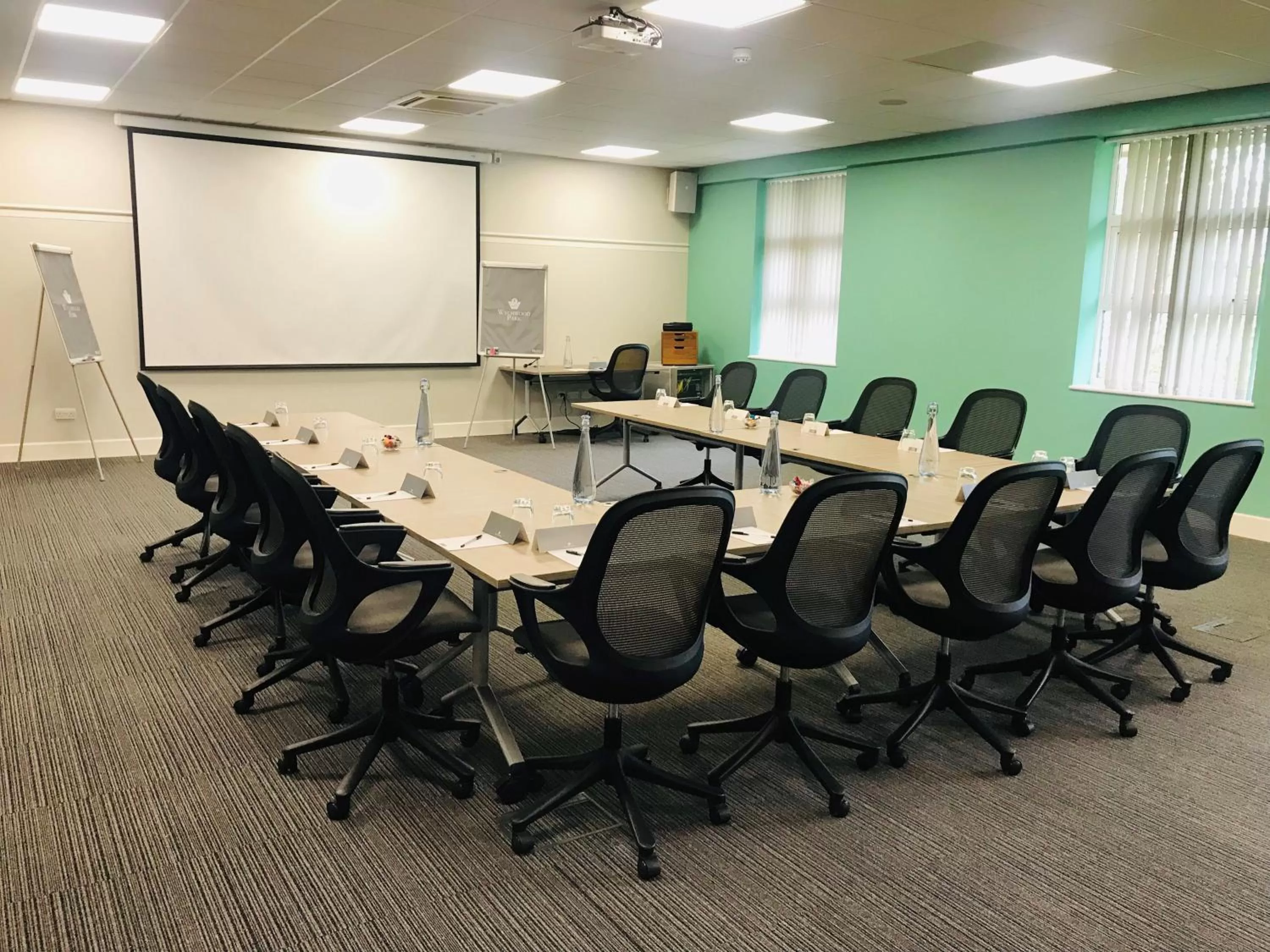 Meeting/conference room in Wychwood Park Hotel and Golf Club