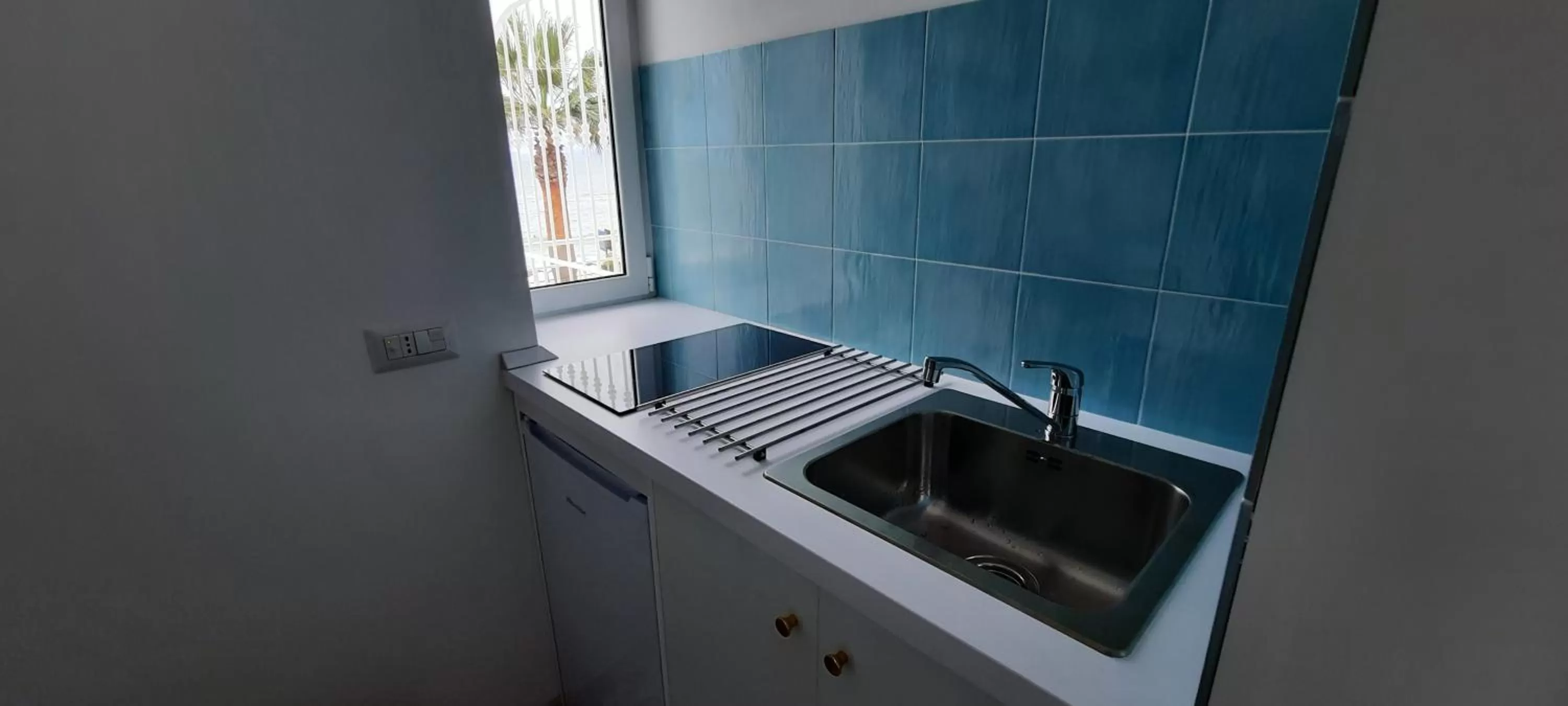 Kitchen or kitchenette, Kitchen/Kitchenette in B & Beach