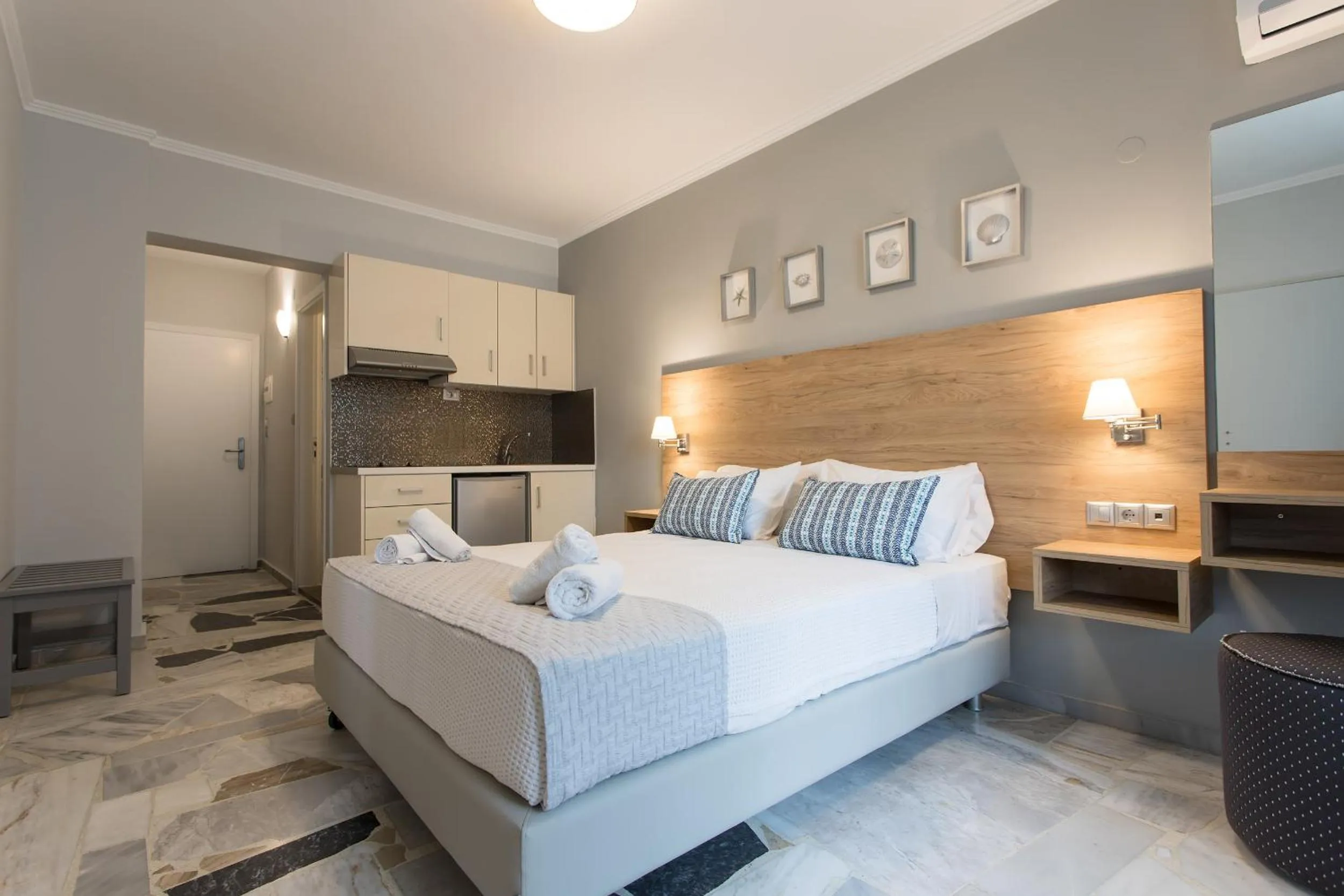 Photo of the whole room, Bed in Georgioupolis Beach Hotel