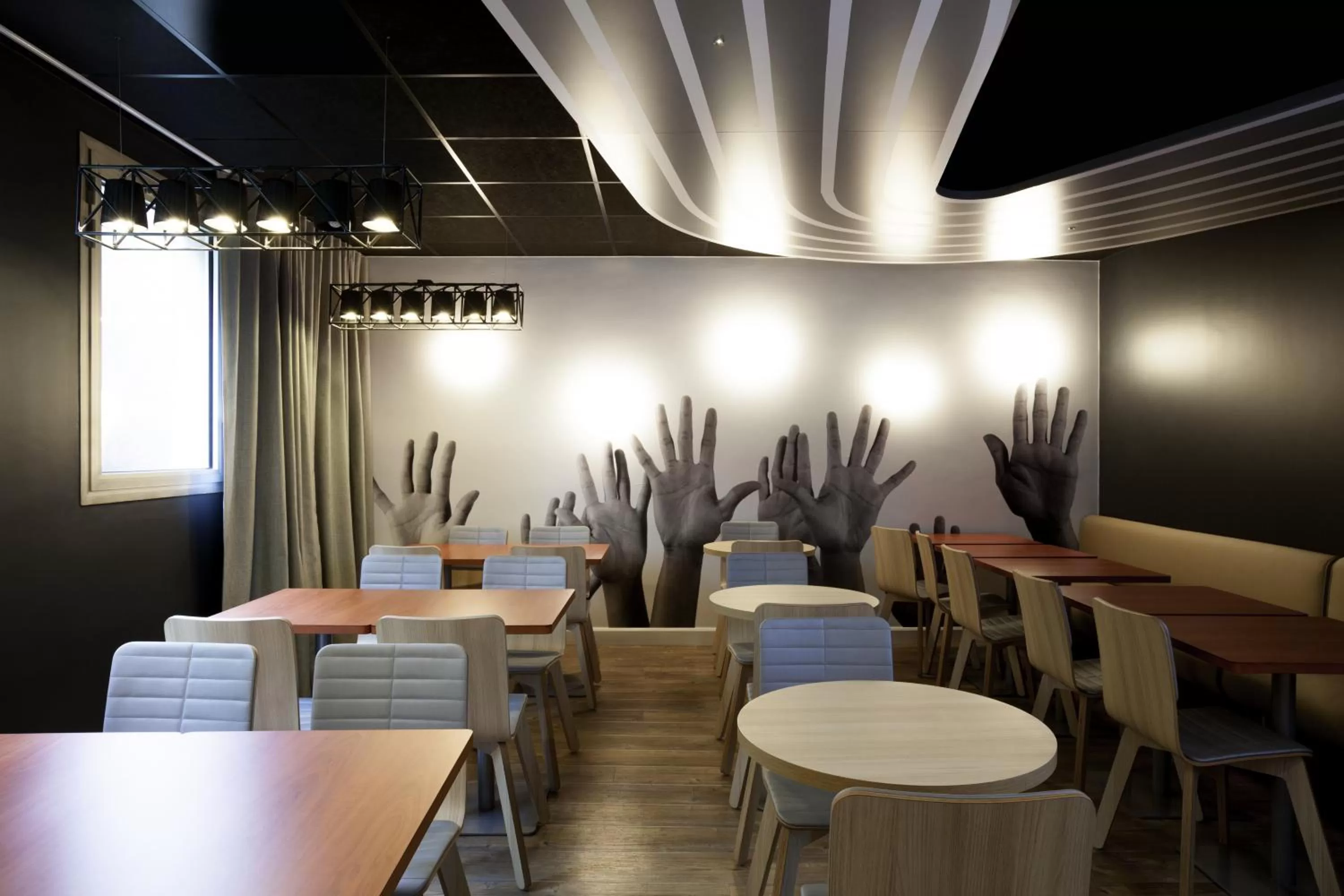 Restaurant/places to eat in Ibis Styles Paris Massena Olympiades