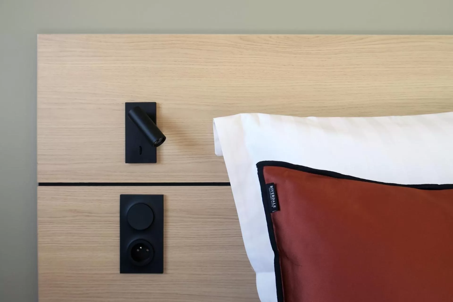 Bed in Hôtel Akena Troyes - La Chapelle St-Luc