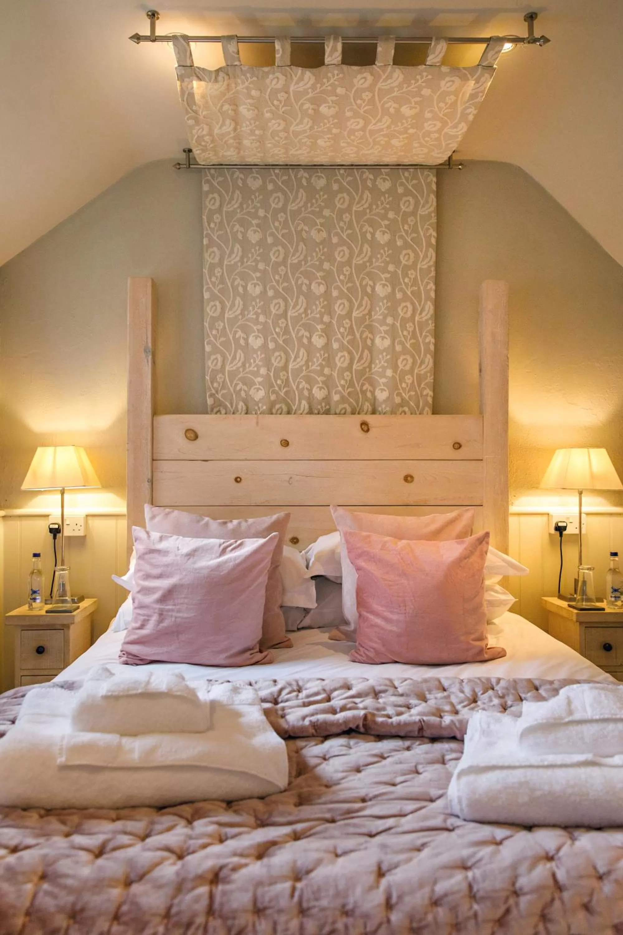 Bedroom, Bed in Cley Windmill