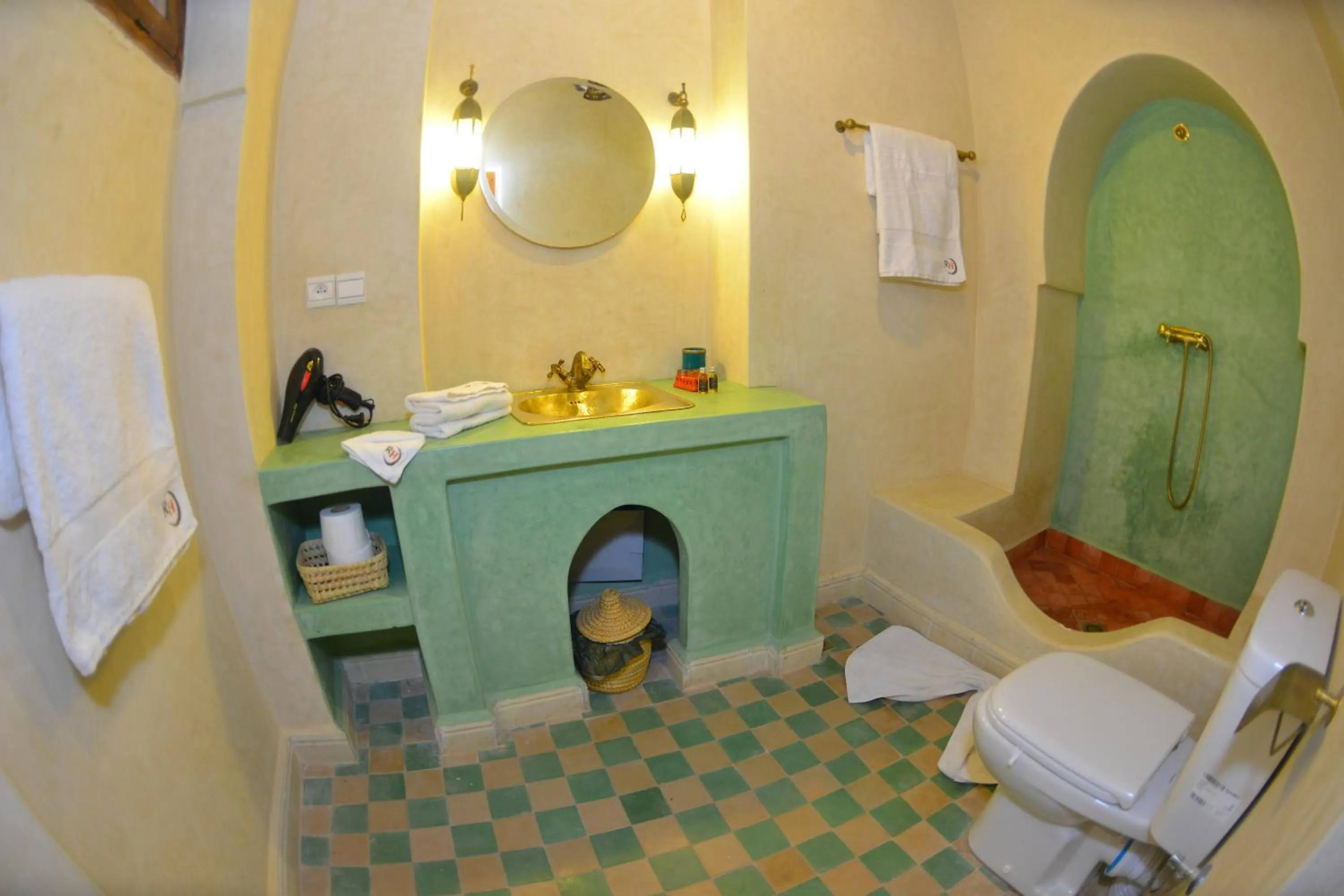 Bathroom in Riad Hidden