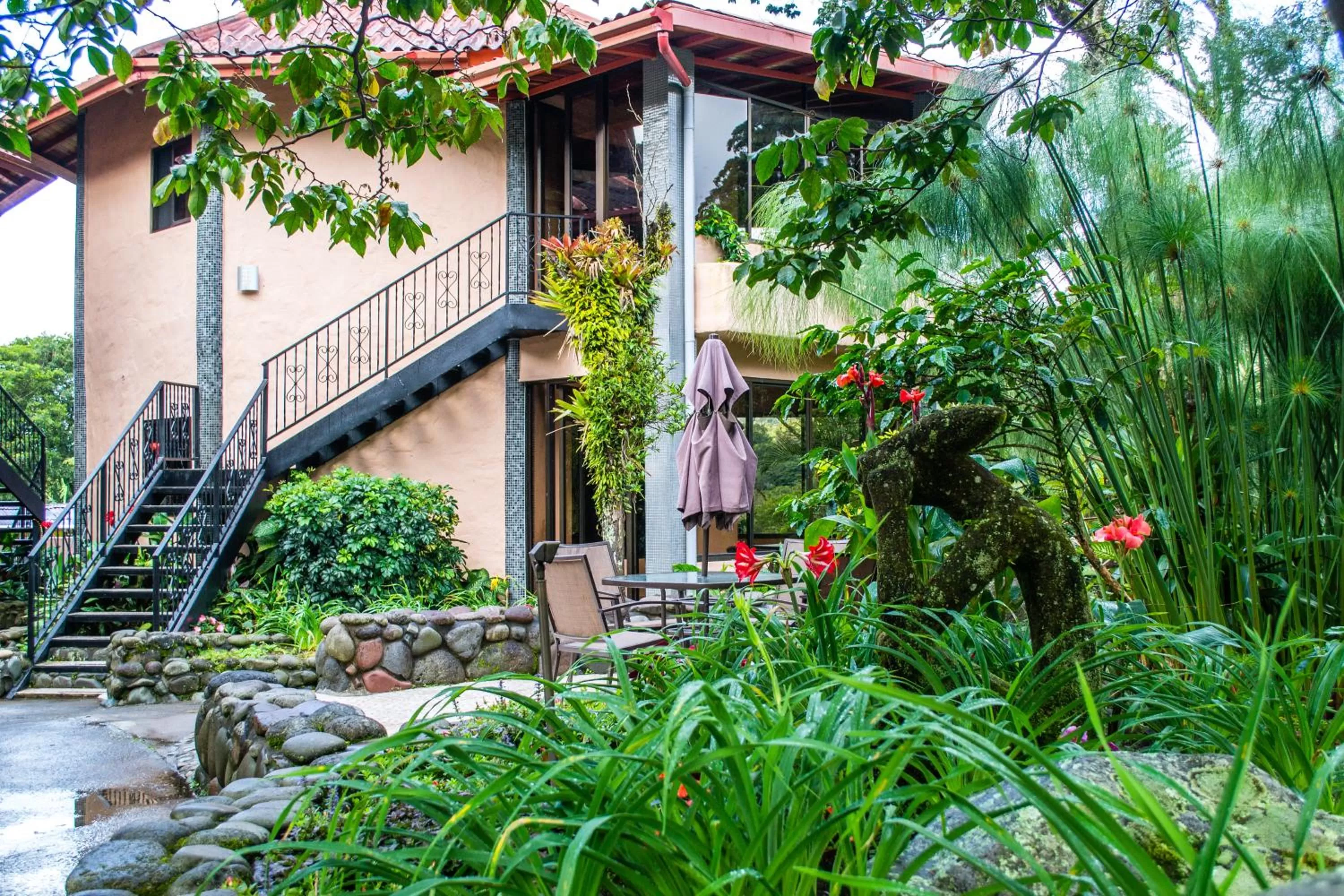 Garden in The Inn at Palo Alto