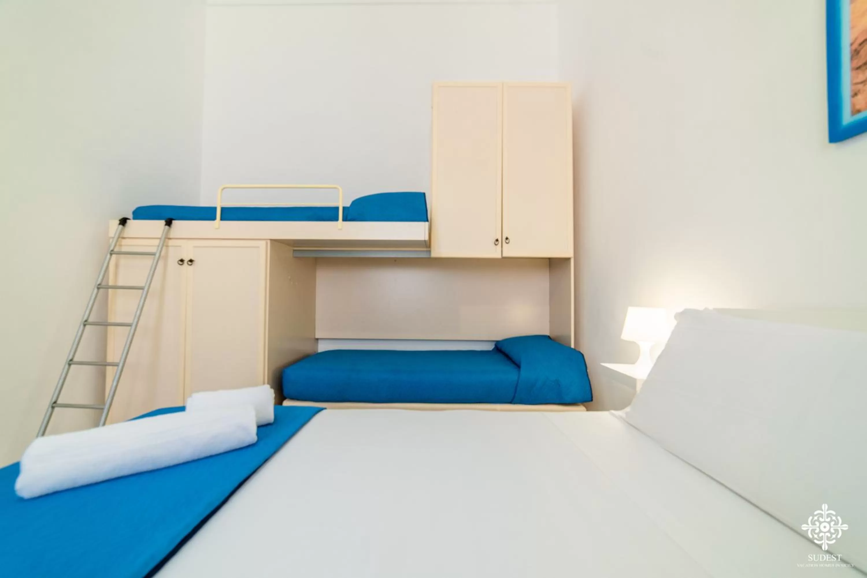 bunk bed, Bed in LE 4 PERLE Apartments