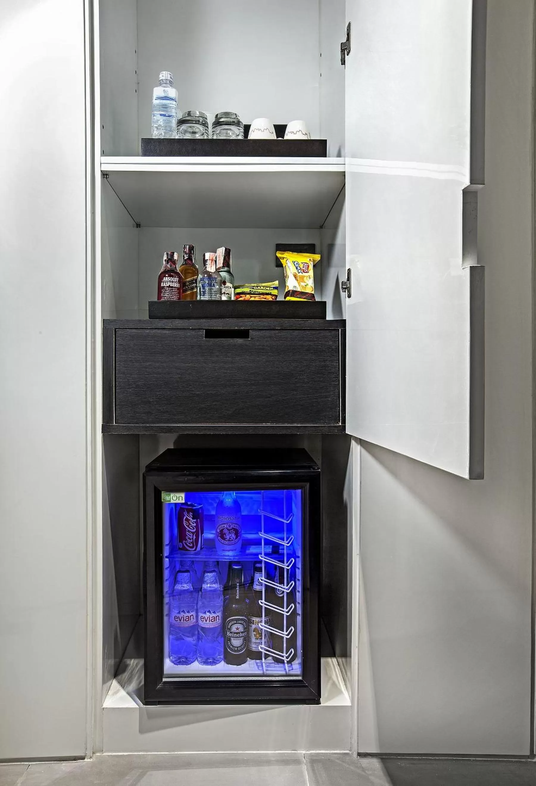 Coffee/tea facilities in Galleria 12 Sukhumvit Bangkok by Compass Hospitality