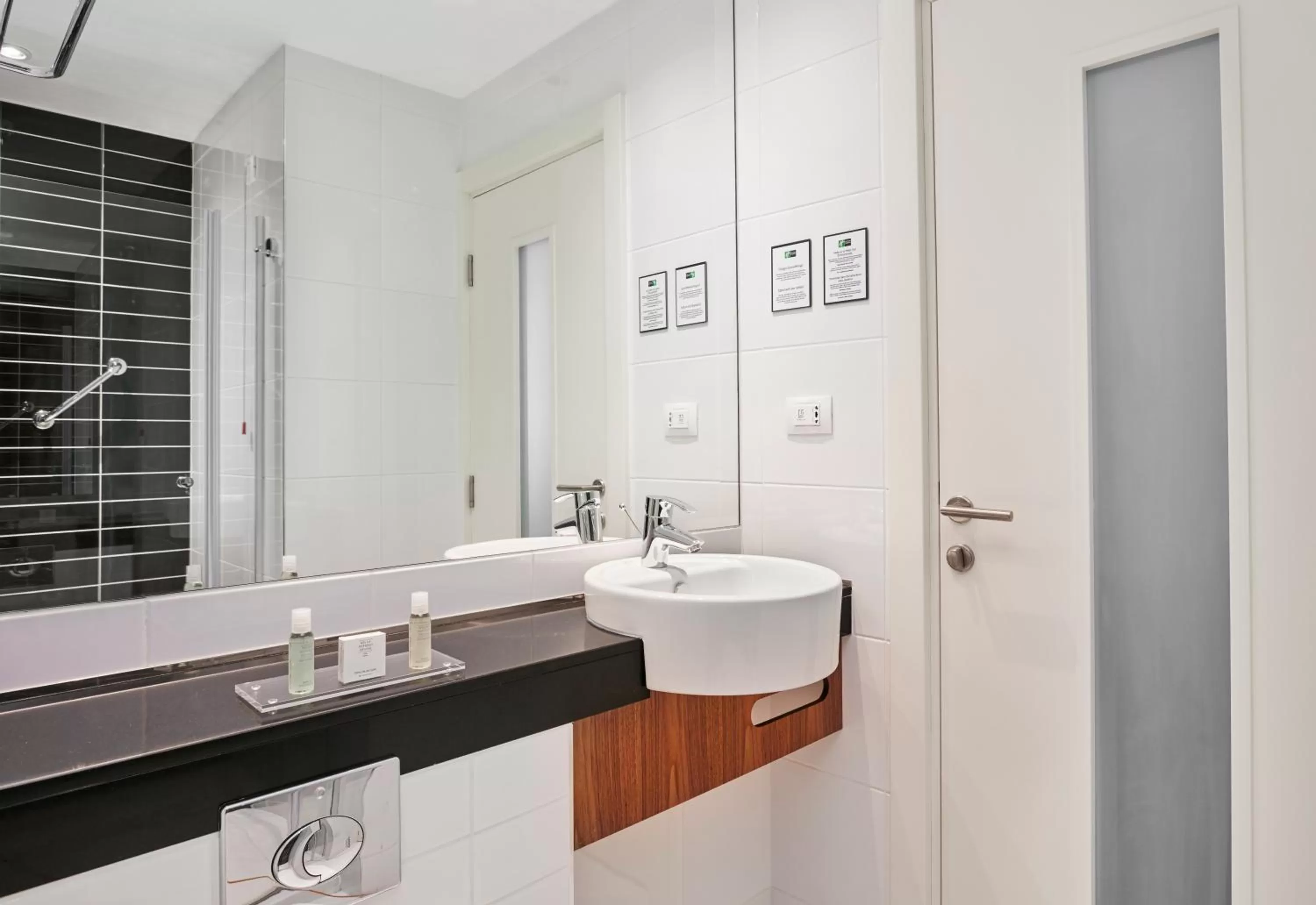 Toilet, Bathroom in Holiday Inn Express Belgrade - City, an IHG Hotel