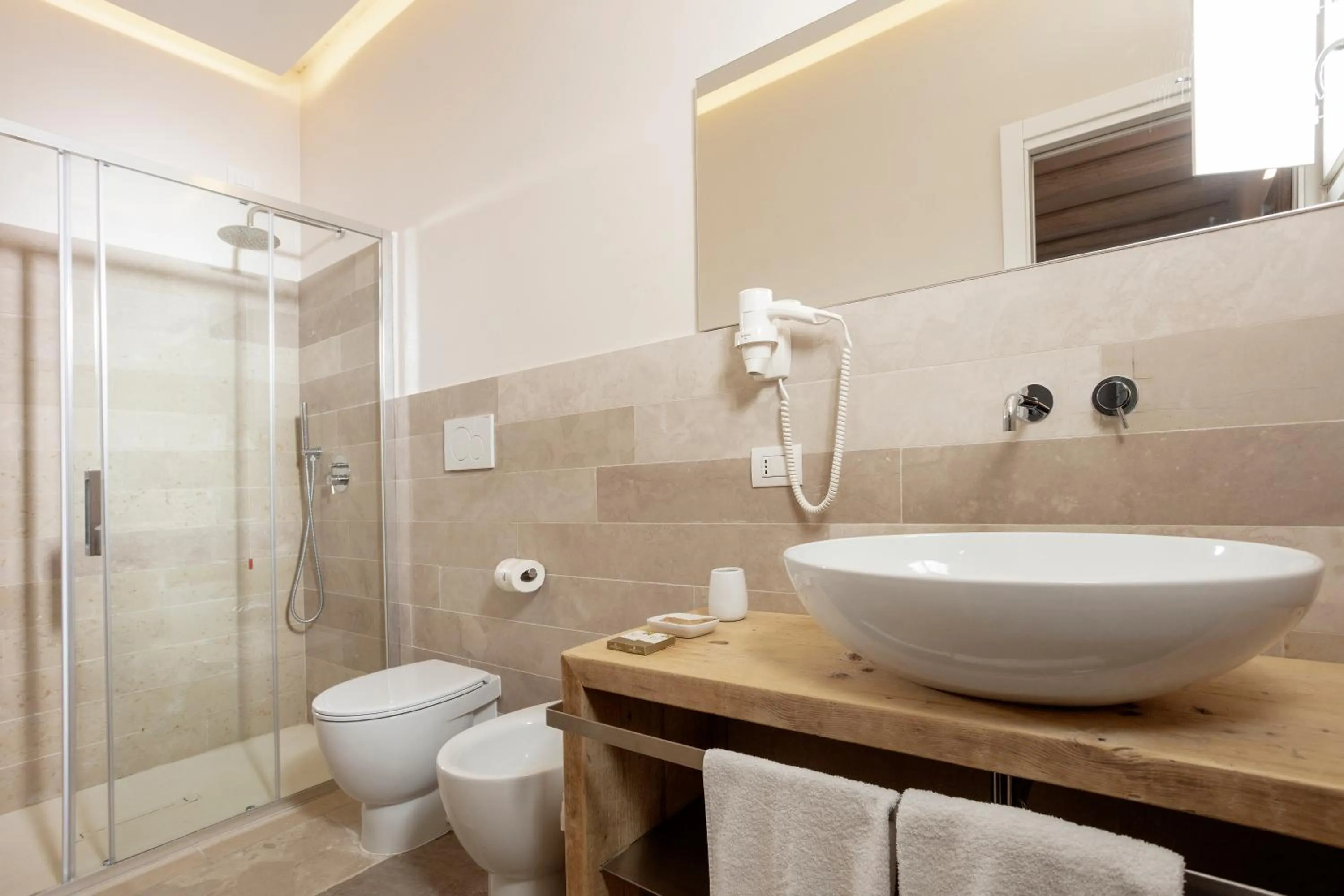 Bathroom in Masseria Mongiò dell'Elefante