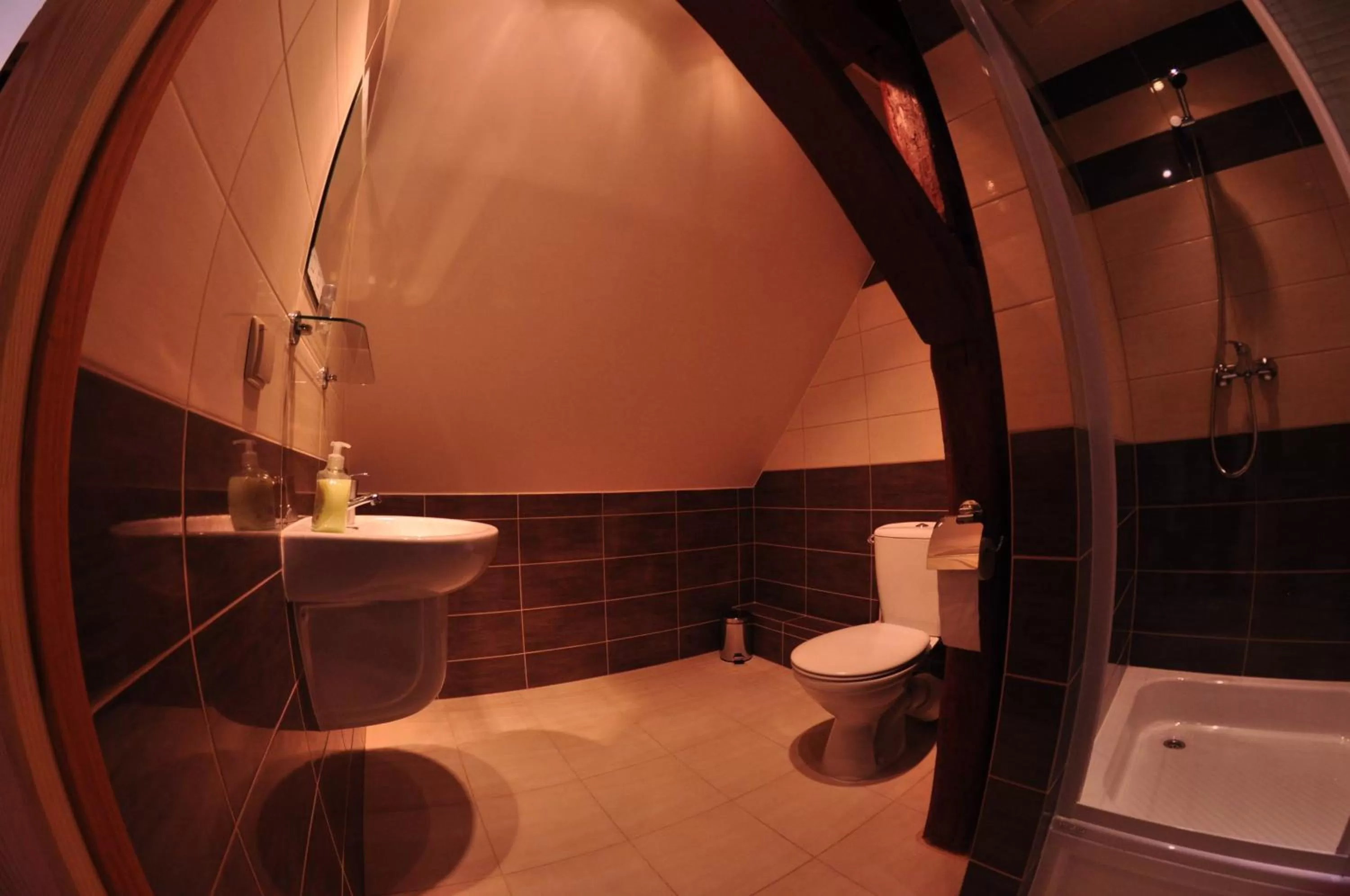 Stary Spichrz Kawiarnia & Noclegi