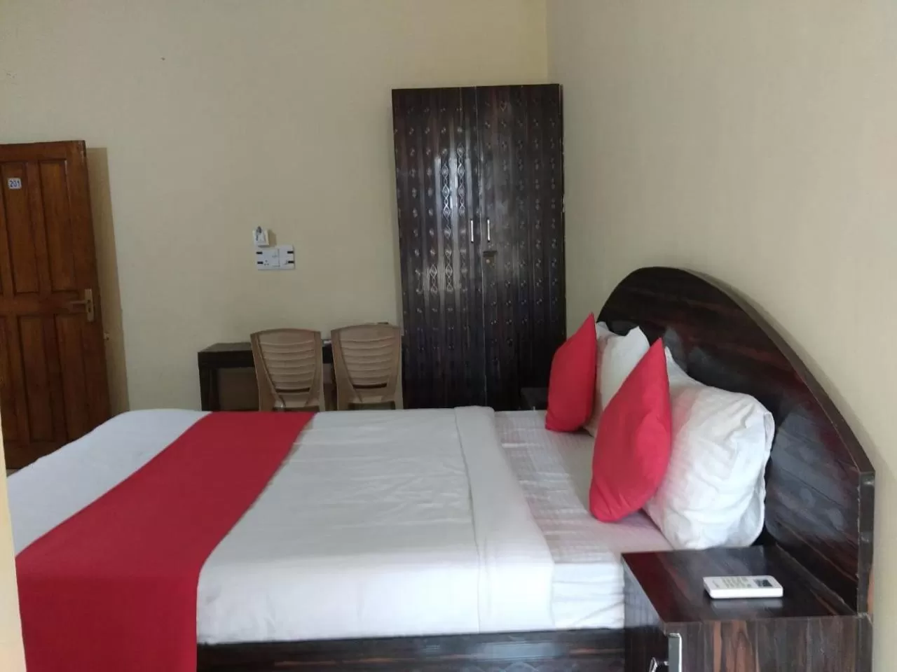 Bedroom in Srinivasa Residency