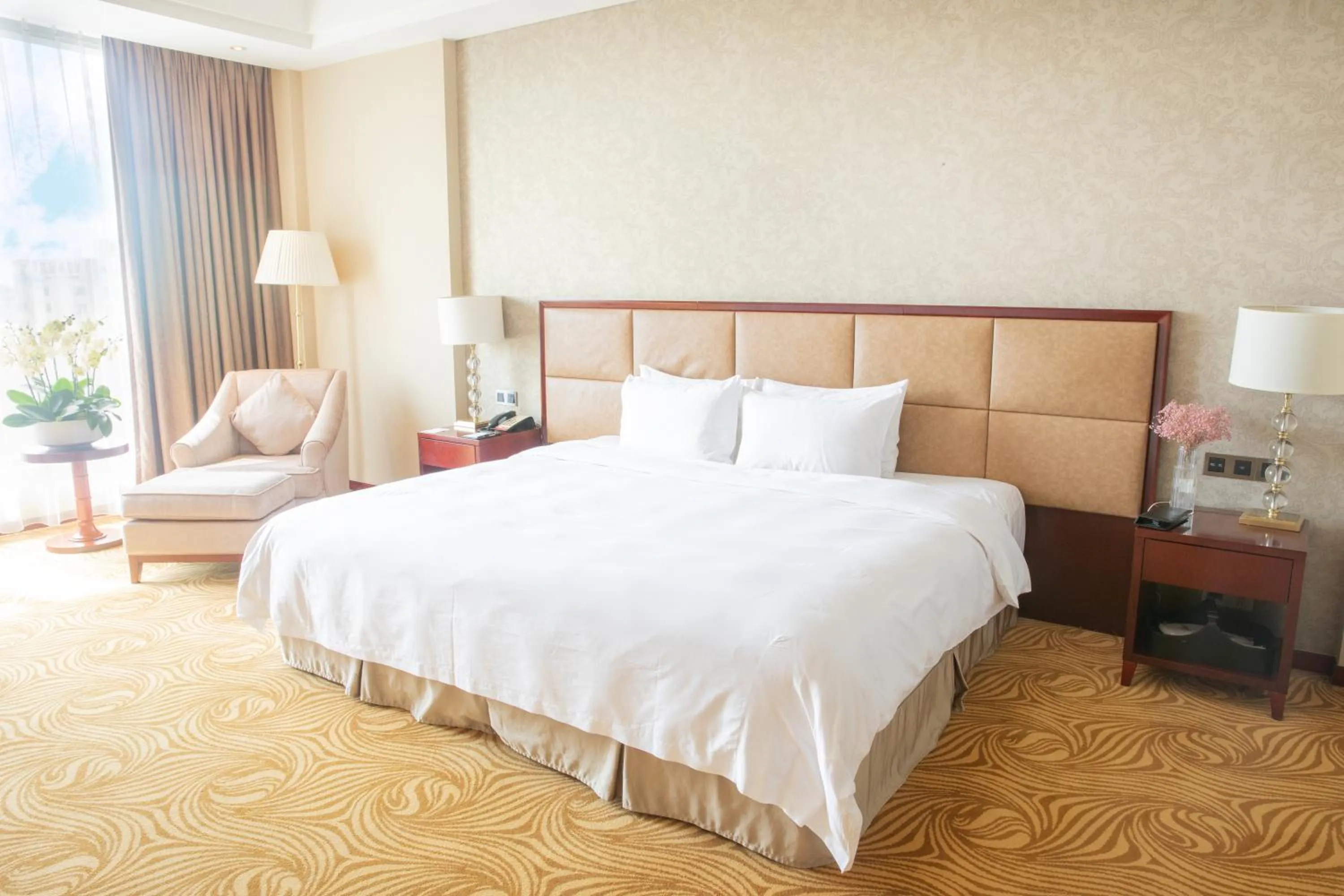 Bed in Holiday Inn Foshan Nanhai Central by IHG