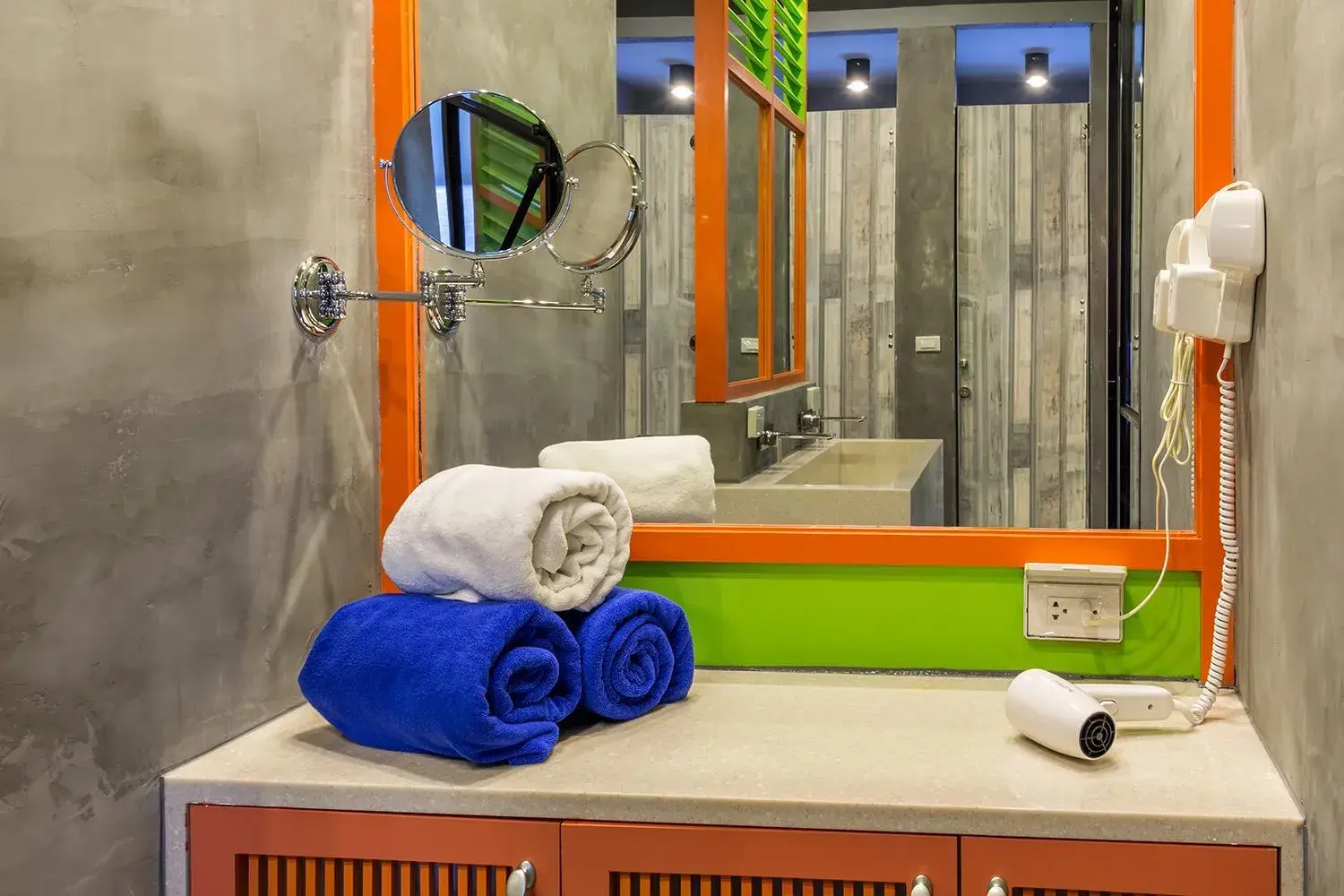 Bed in 6-Bed Mixed Dormitory Room in iSanook Hostel Bed in 6-Bed Mixed Dormitory Room in iSanook Hostel