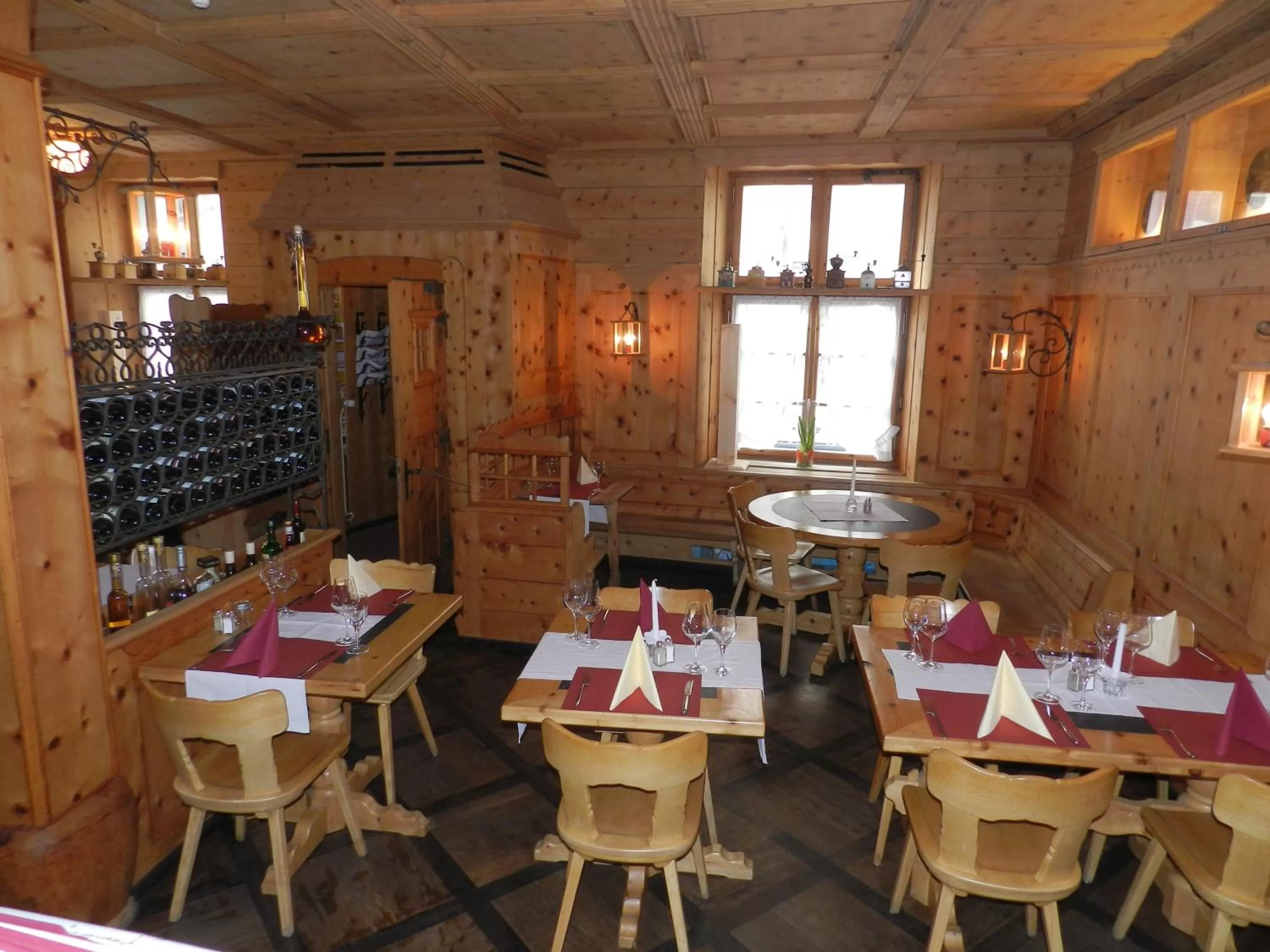 Restaurant/places to eat in Hotel Franziskaner