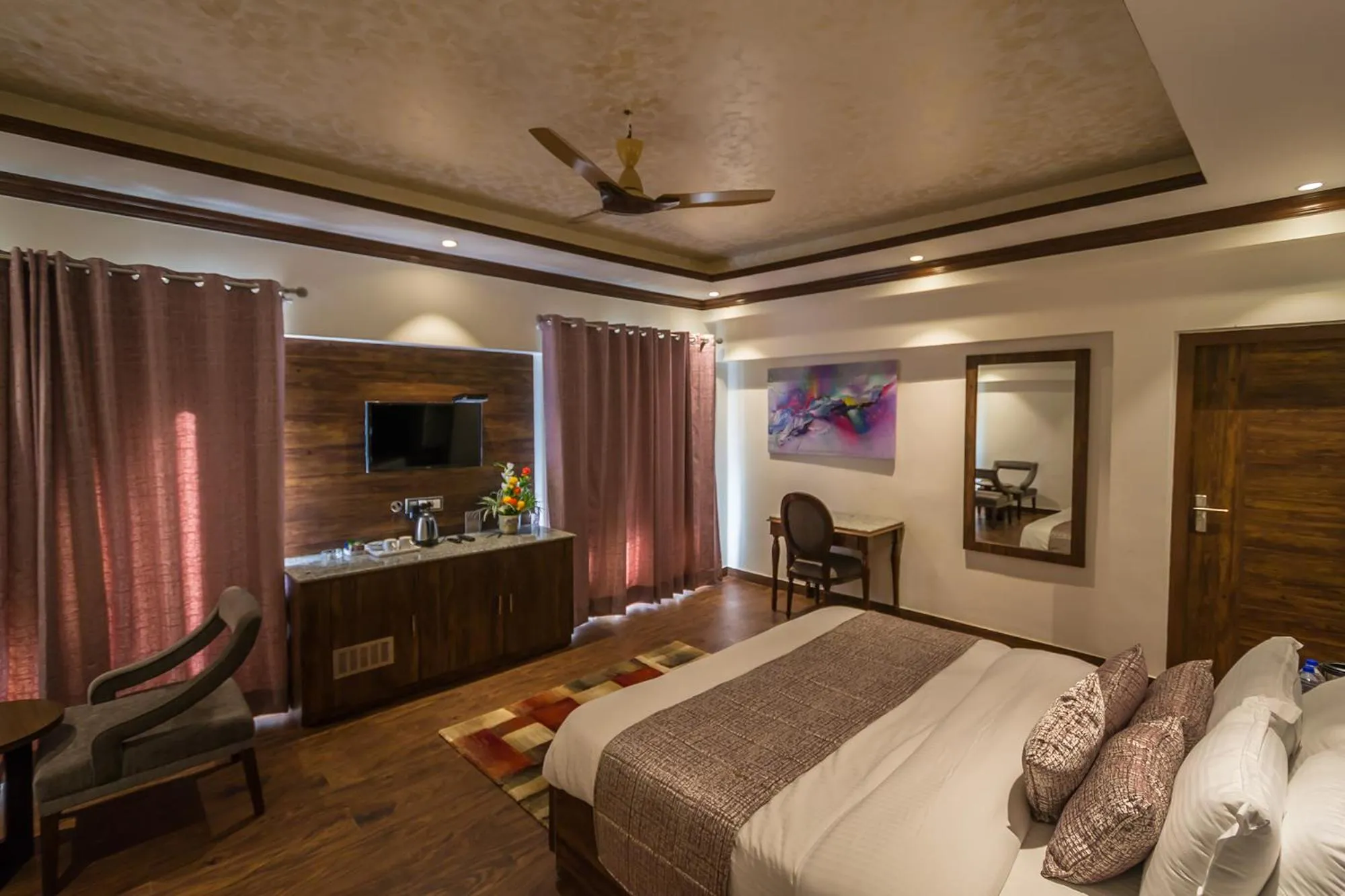 Photo of the whole room, Bed in The Highland Park - A Truly River side Resort