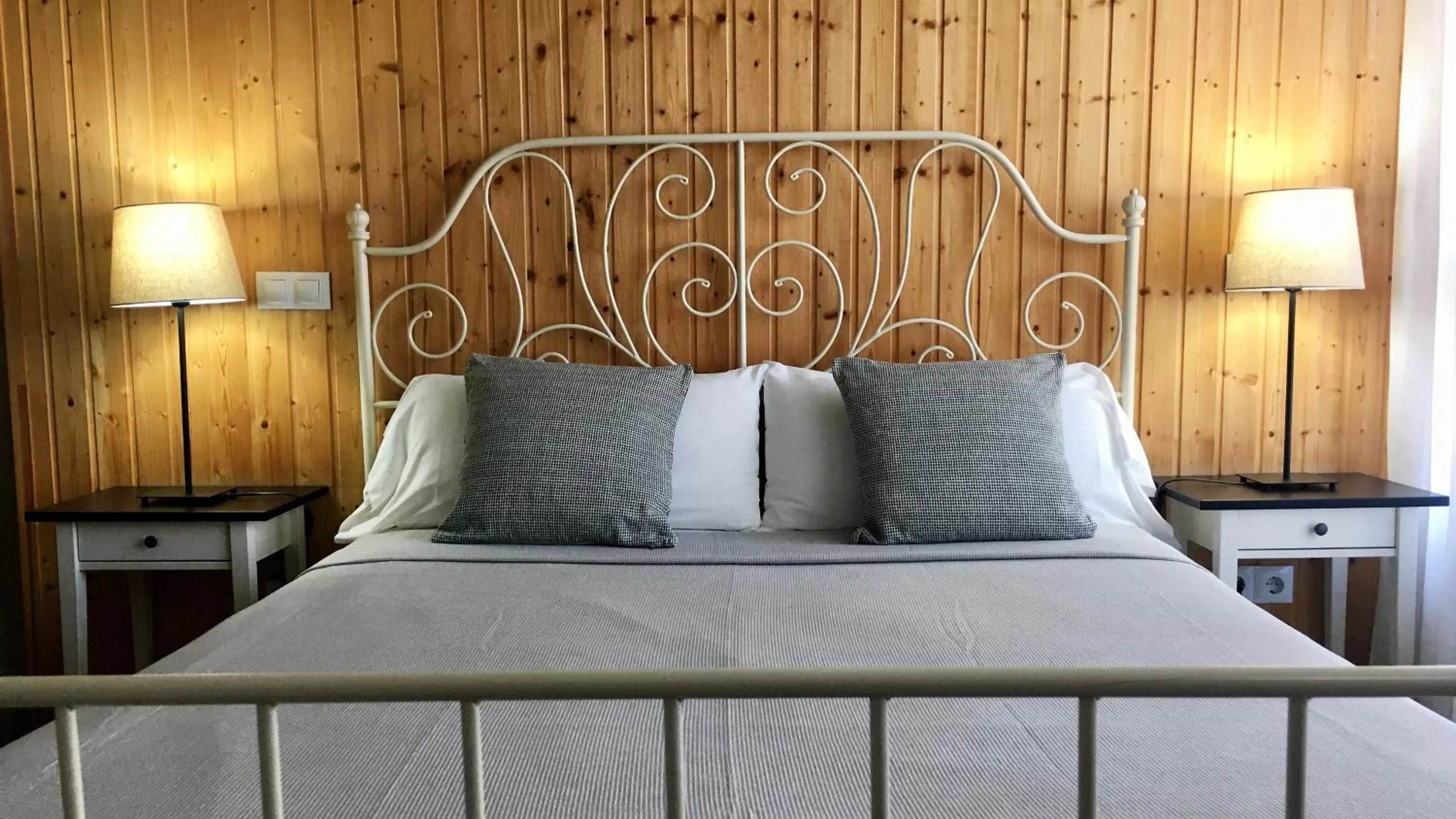 Bed in MD Modern Hotel - Jardines