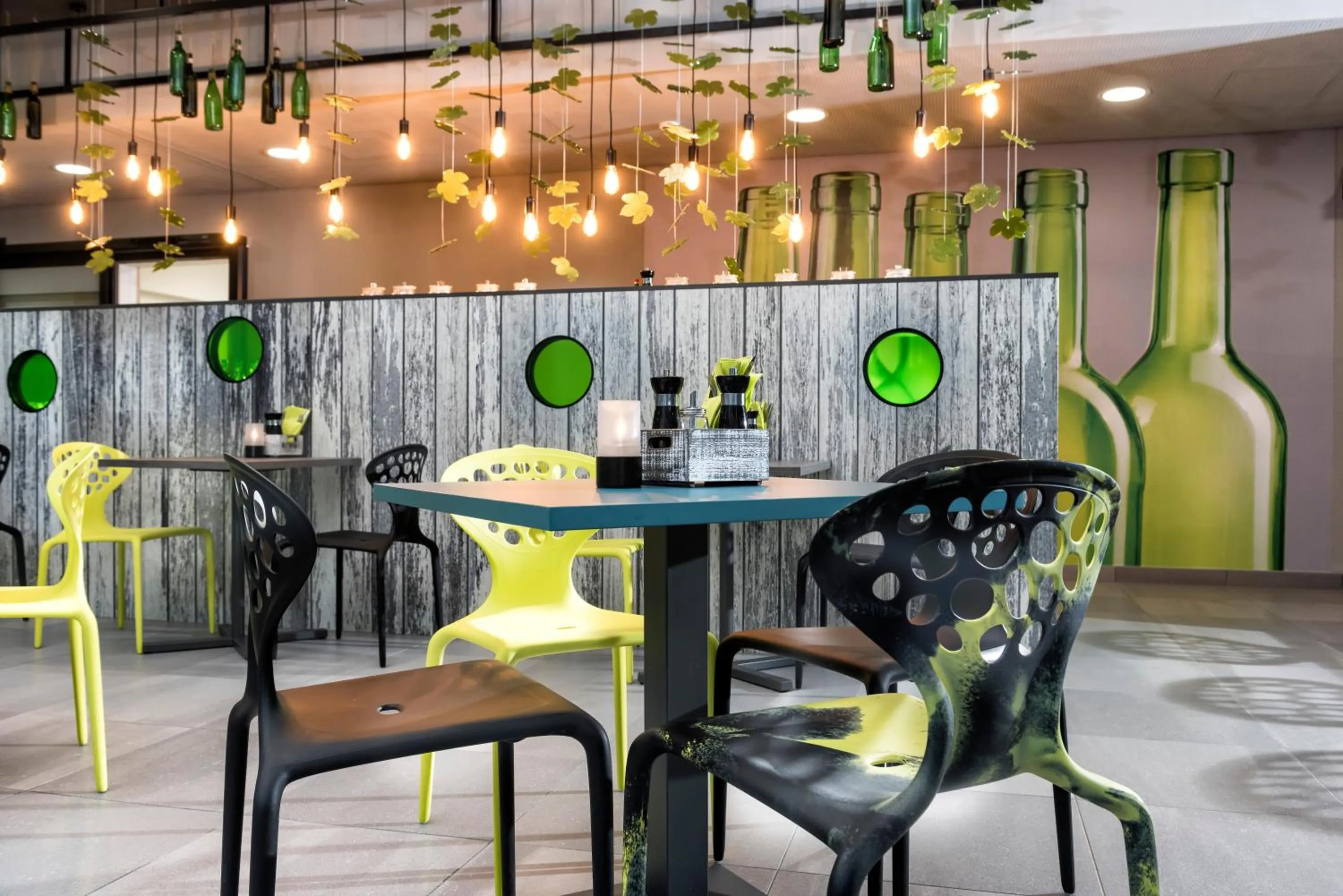 Lounge or bar in ibis Styles Stuttgart Vaihingen