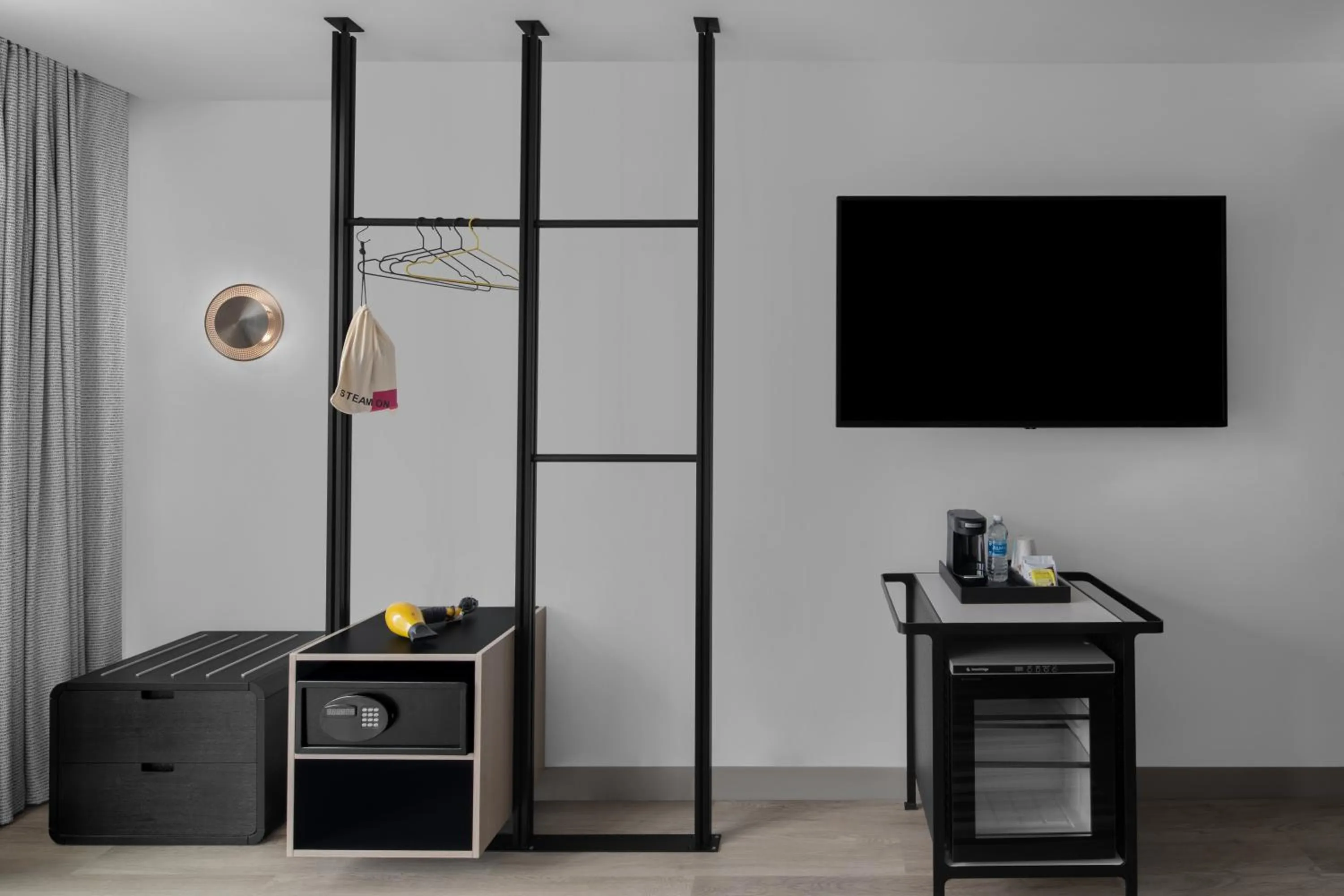 TV and multimedia in Aloft New York Chelsea