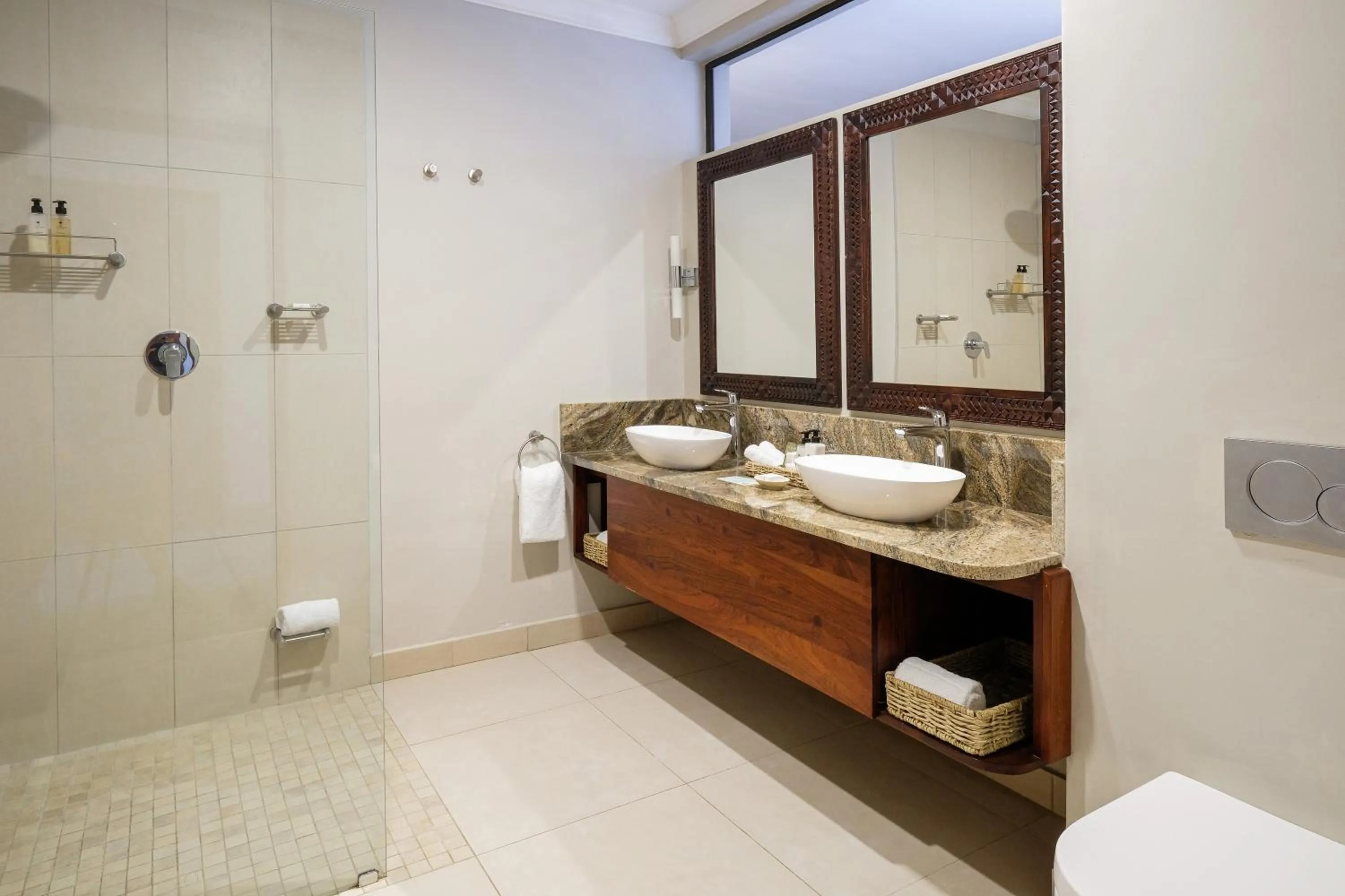 Bathroom in Ilala Lodge Hotel