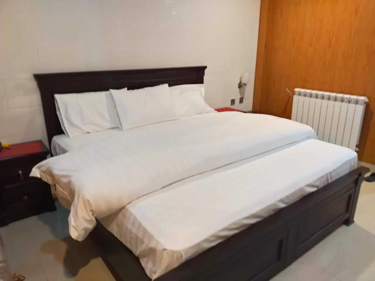 Bed in Shagufta Royal Hotel Murree