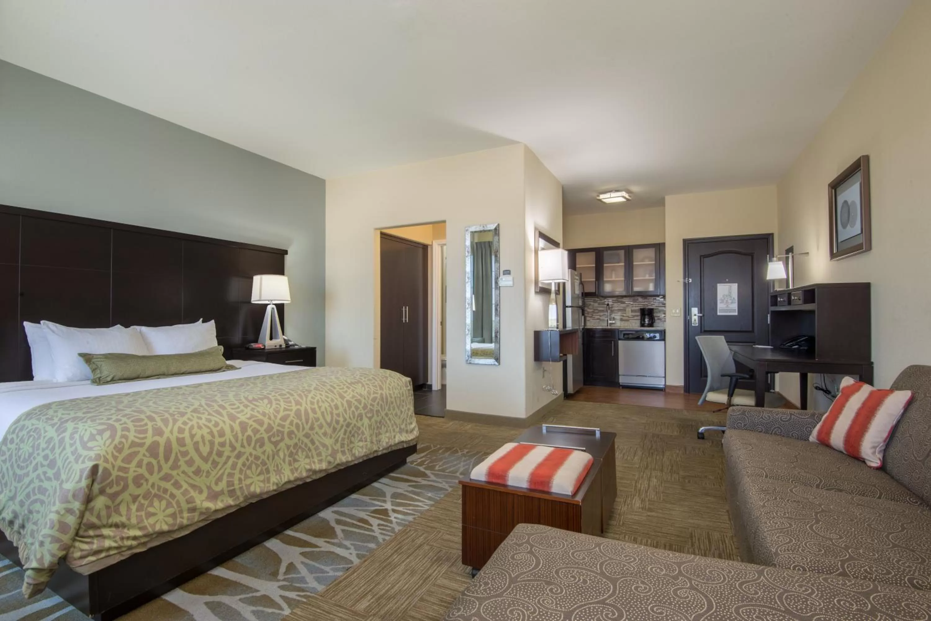 Photo of the whole room, Bed in Staybridge Suites Amarillo Western Crossing by IHG
