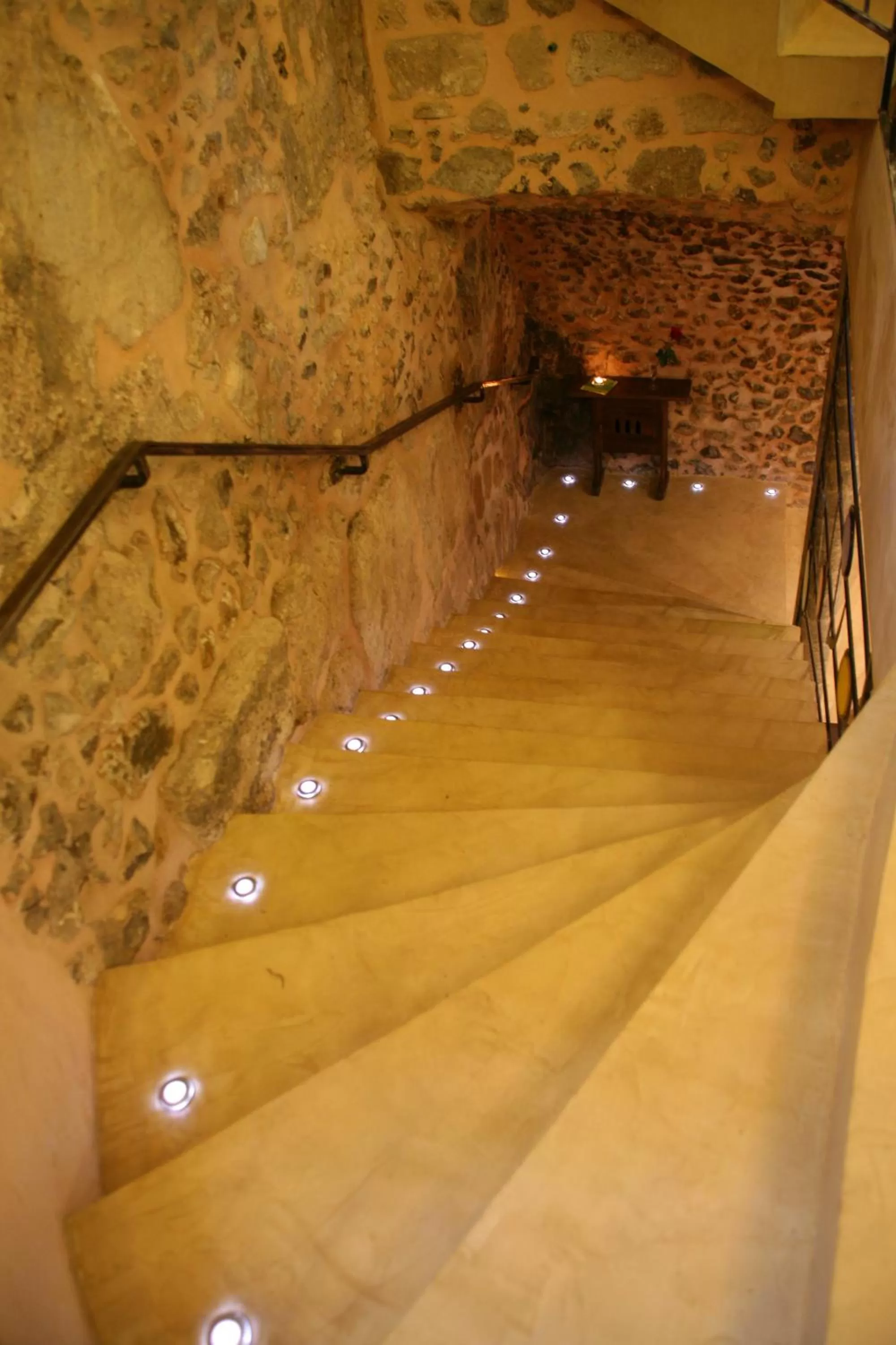 Decorative detail in Le Parvis