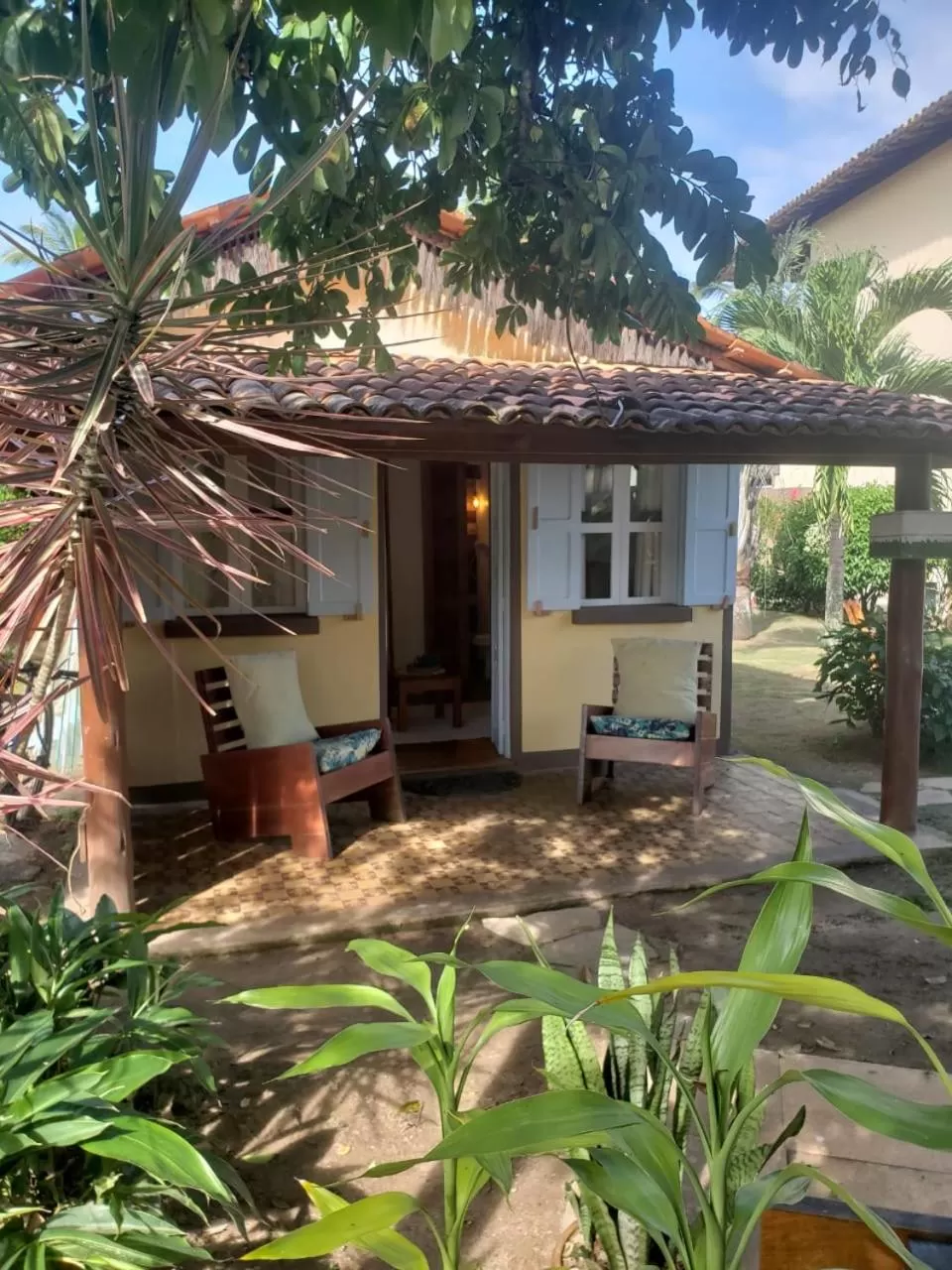 Patio, Property Building in Pousada dos Hibiscus