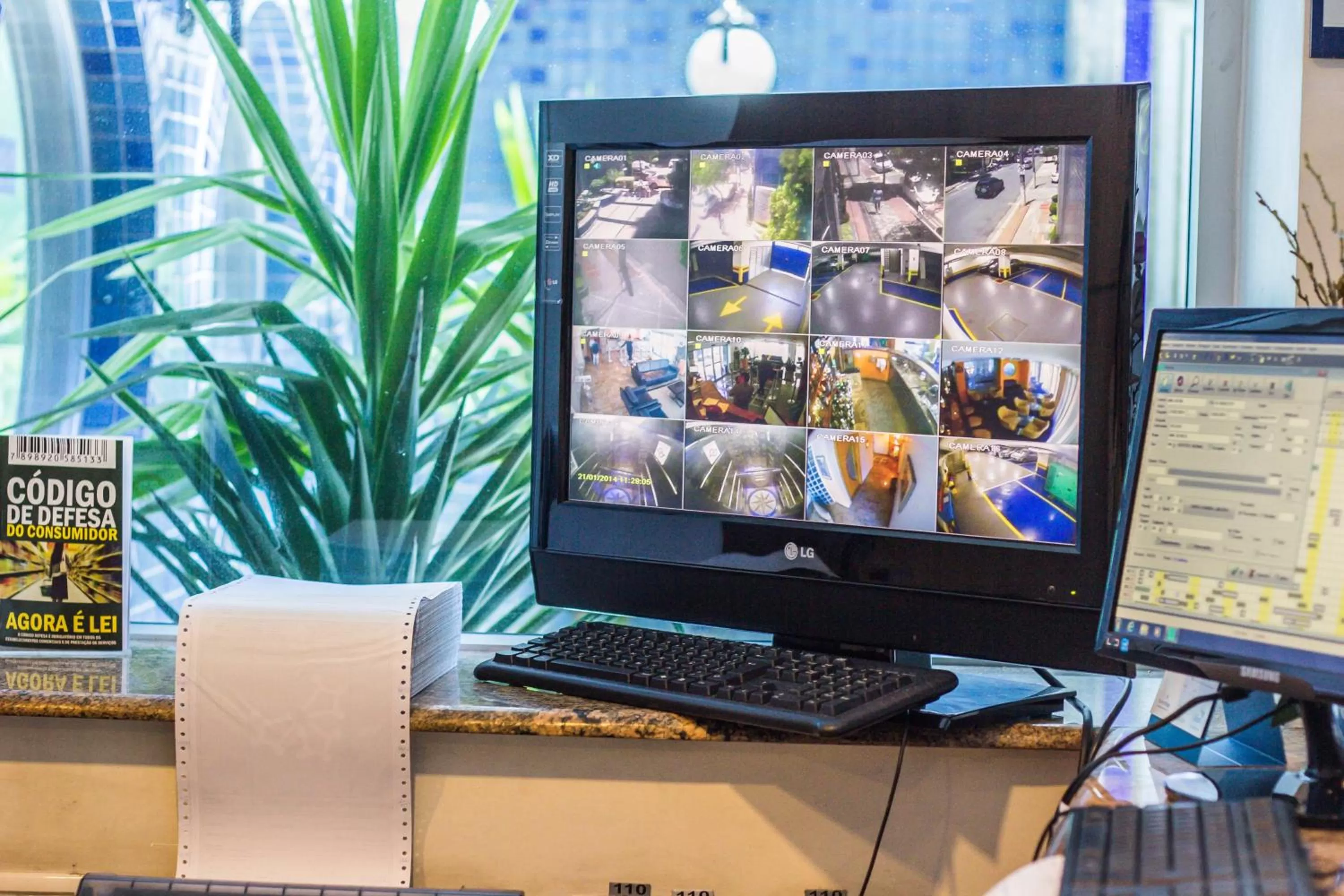 Lobby or reception in L'Opera Hotel